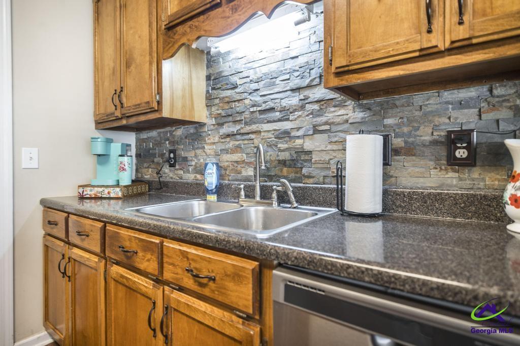 167 Holly Pointe