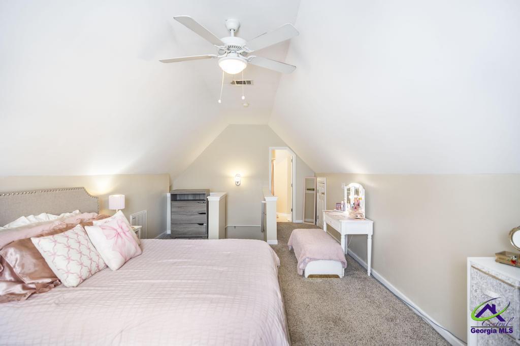 167 Holly Pointe