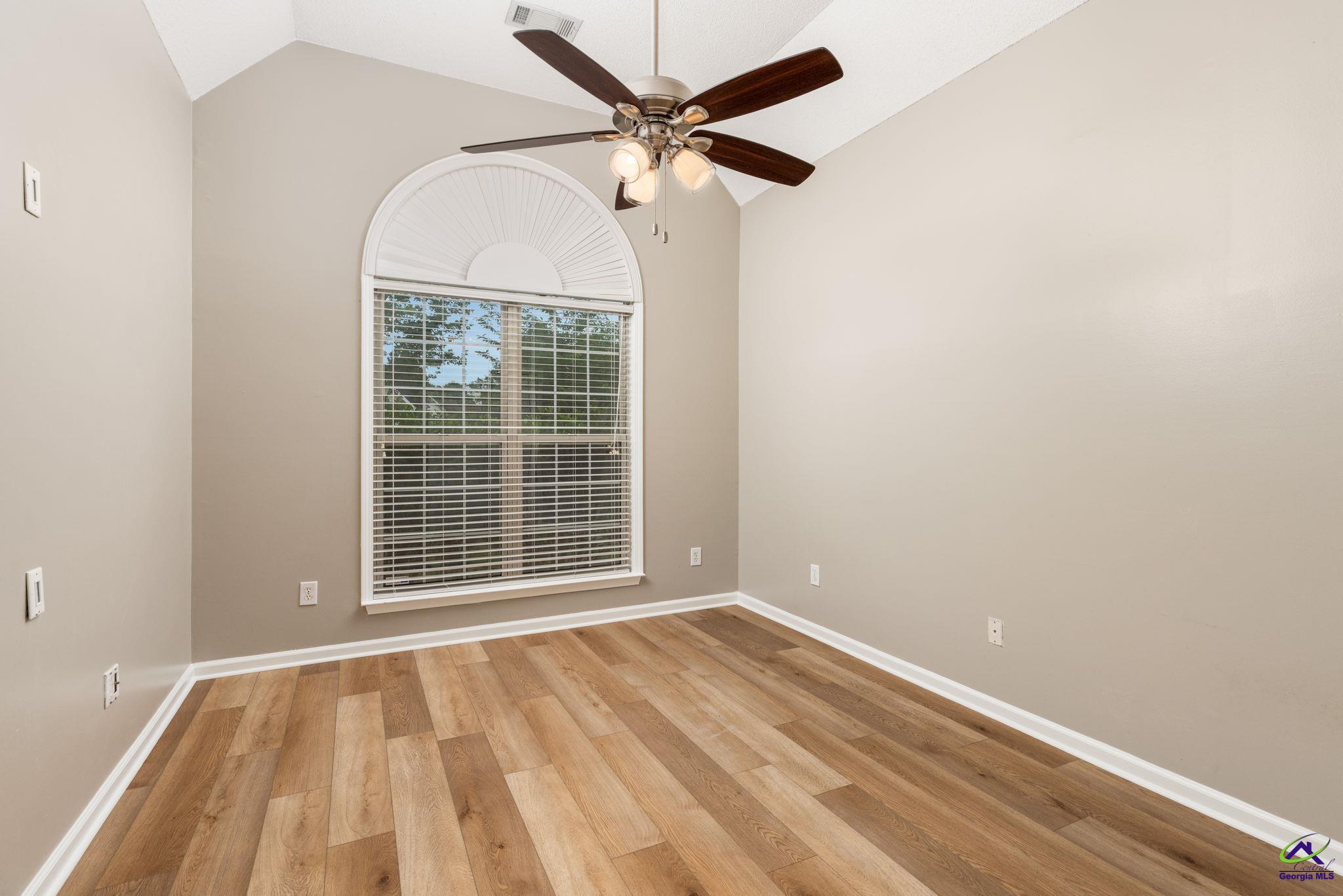 113 Hummingbird Lane