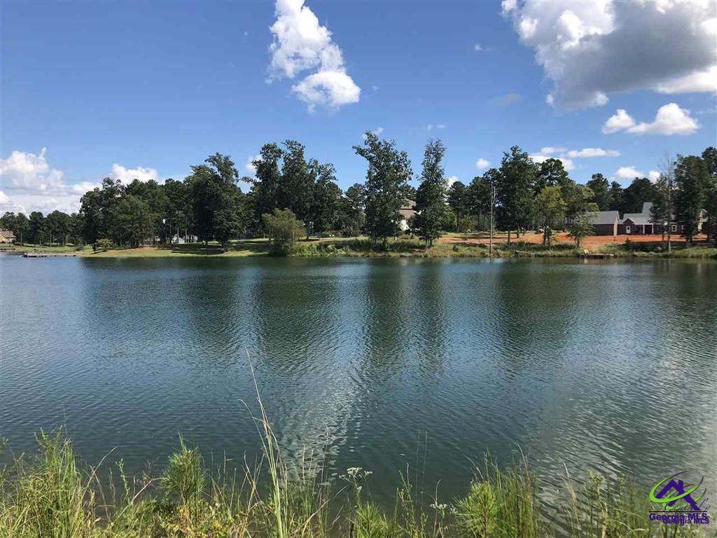 4012 Roundtop Circle