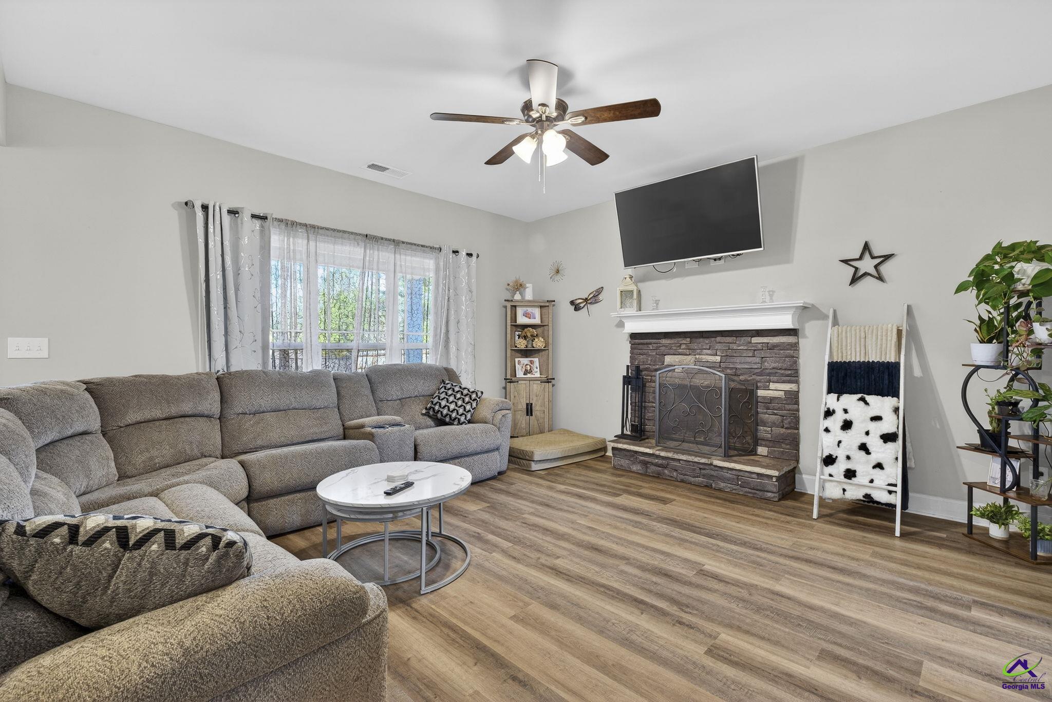 412 Gray Wolf Drive