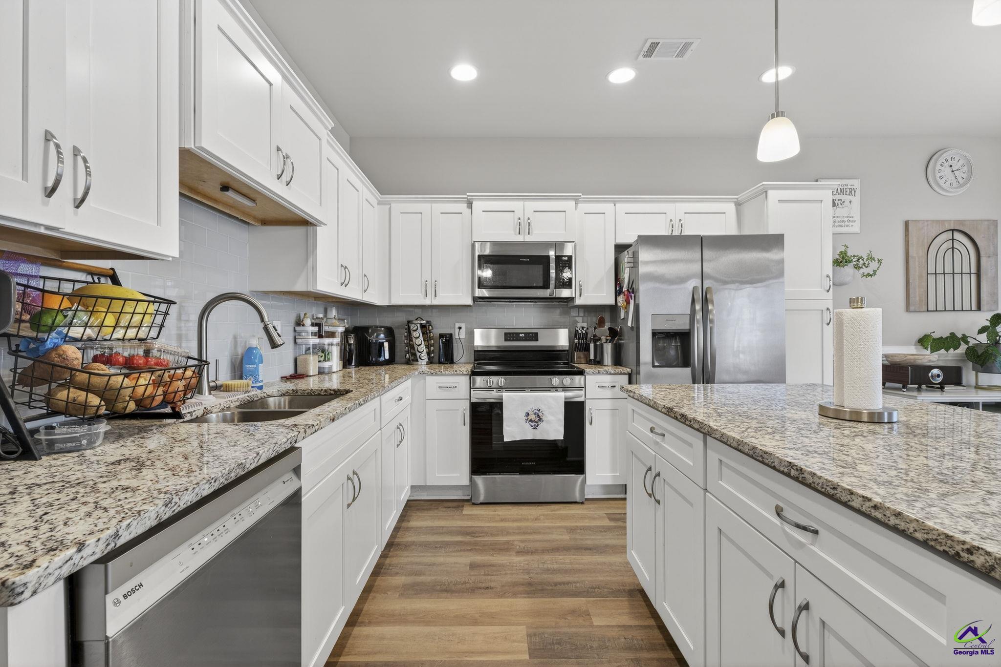 412 Gray Wolf Drive