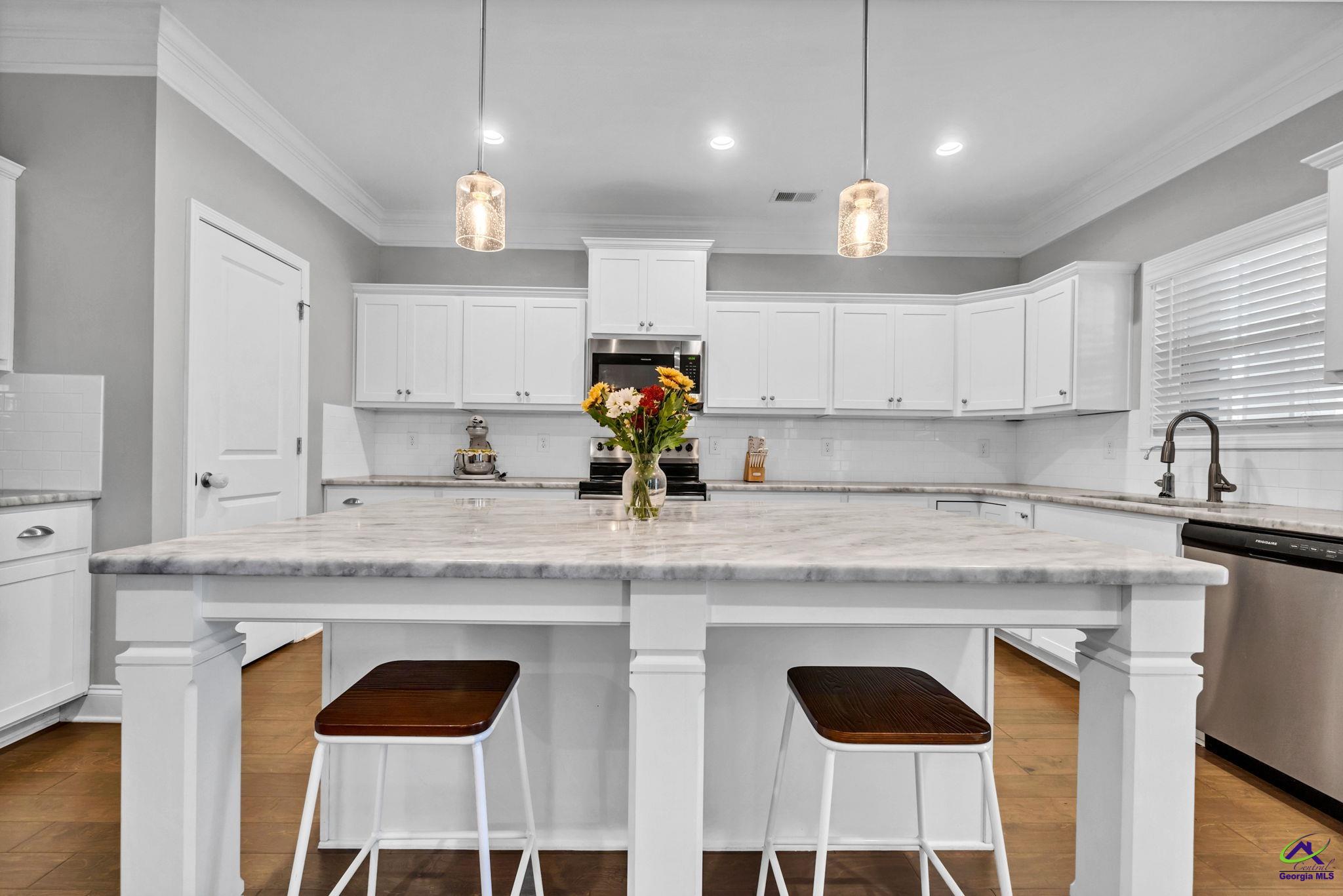 438 Newport Avenue