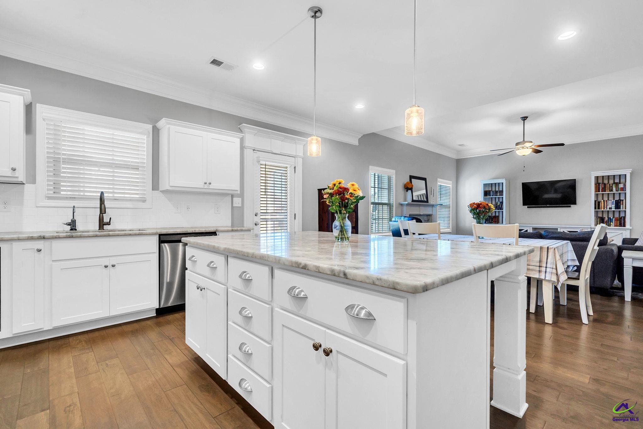438 Newport Avenue