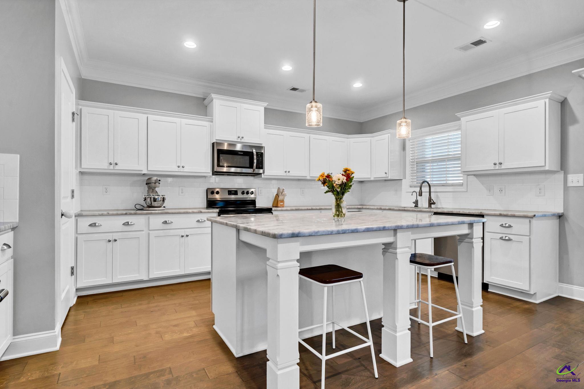 438 Newport Avenue