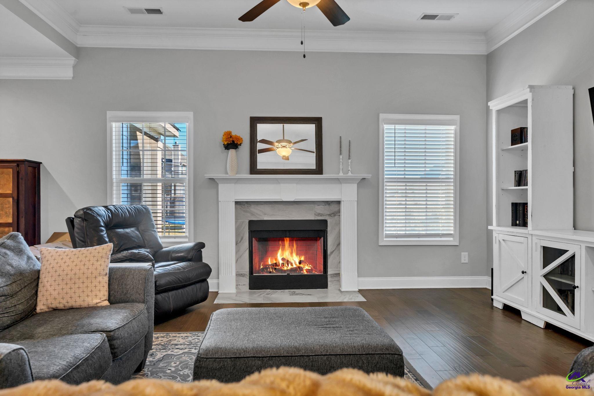 438 Newport Avenue