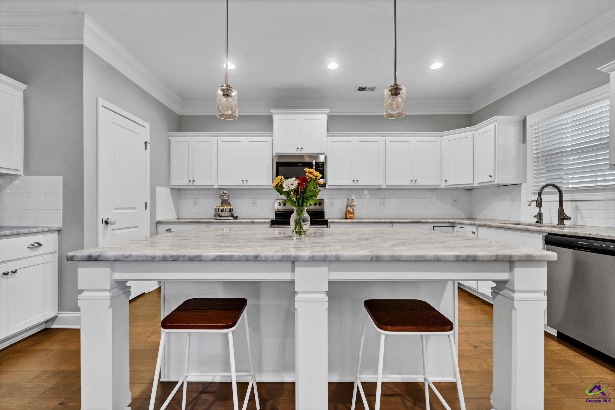 438 Newport Avenue