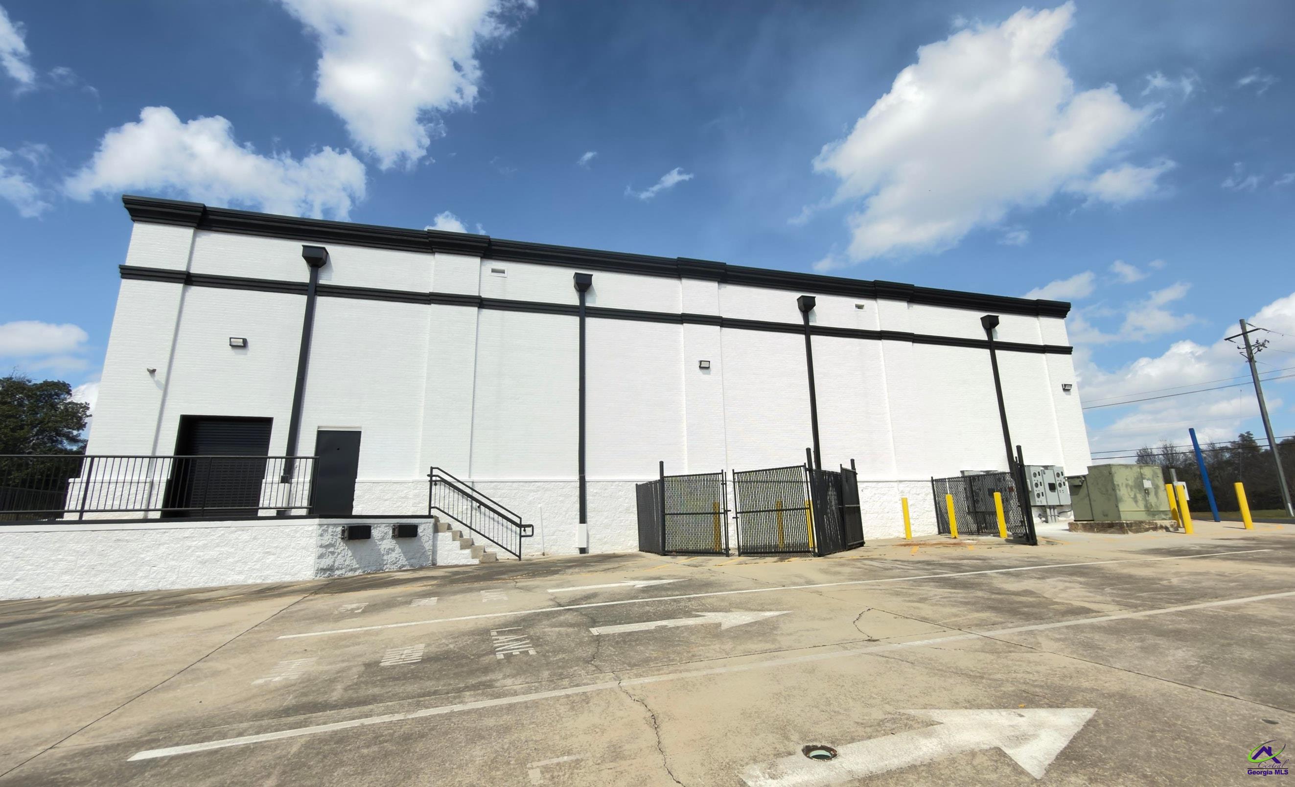 1325 Washington Street