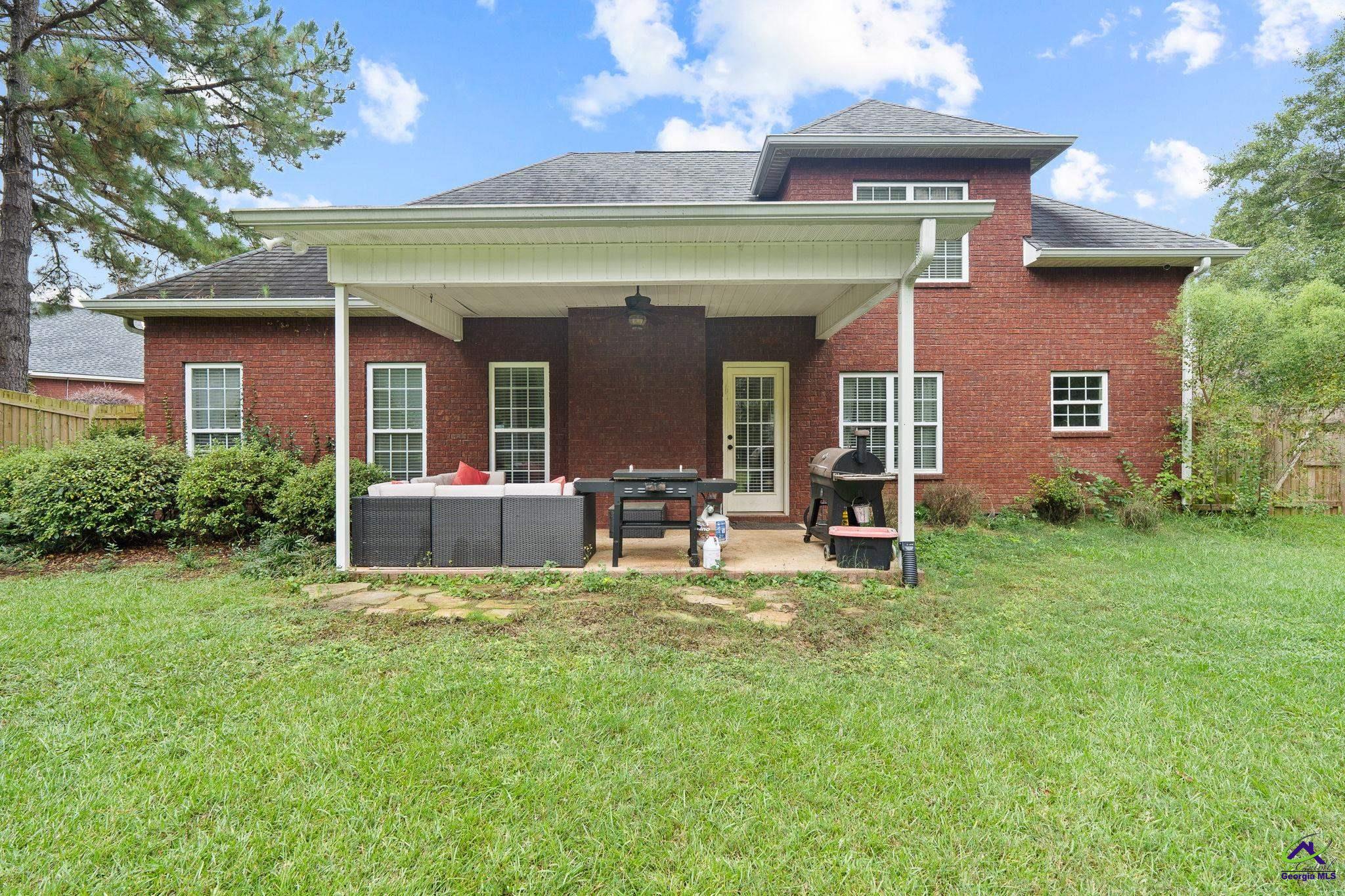 412 Arlington Falls Court