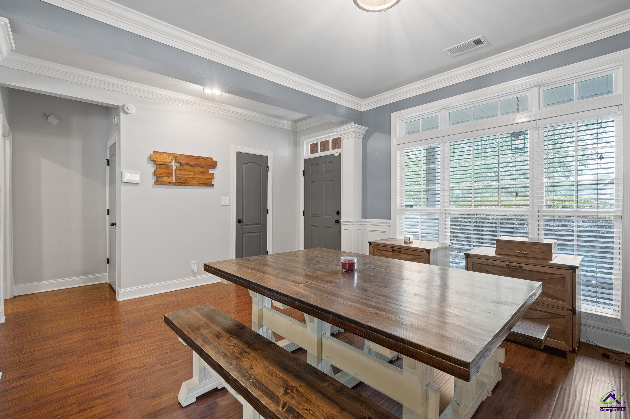 412 Arlington Falls Court