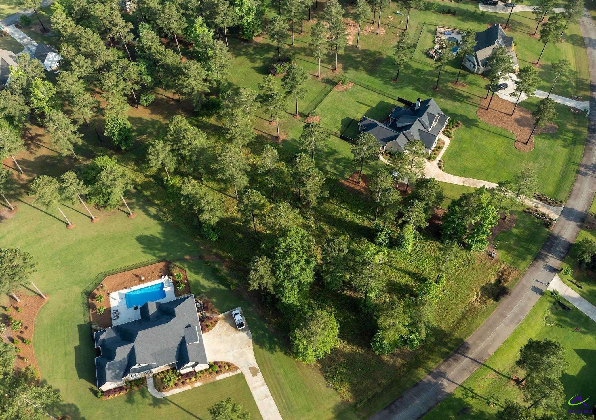 4031 Roundtop Circle