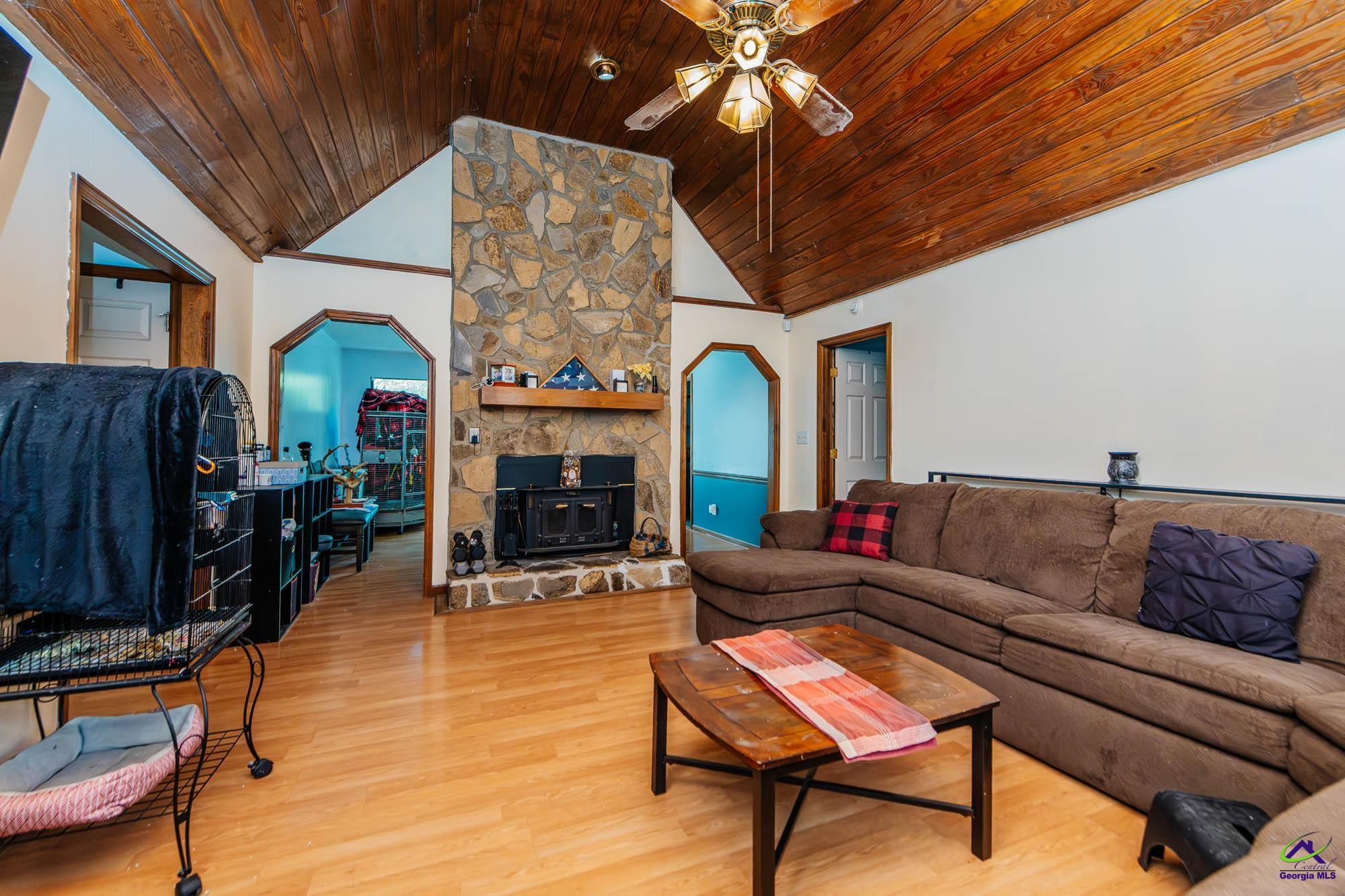 309 Dogwood Glen