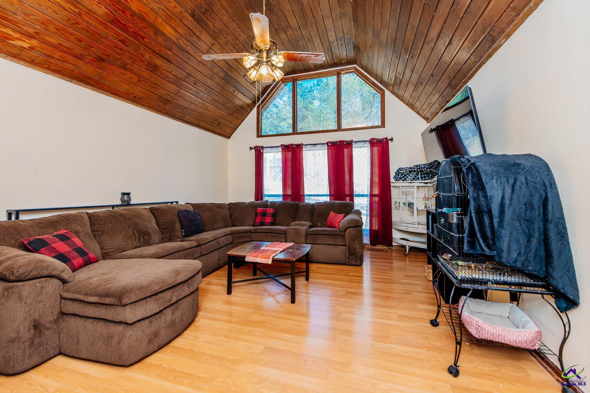 309 Dogwood Glen
