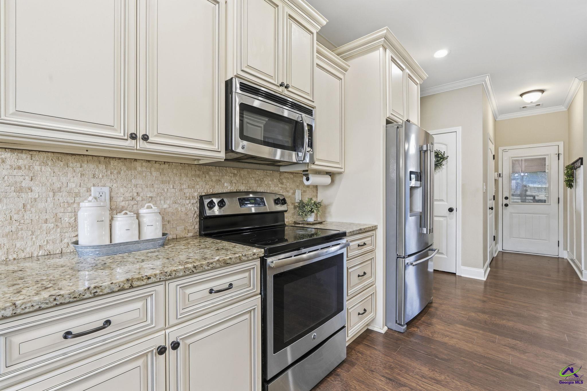 208 Hunts Landing Drive