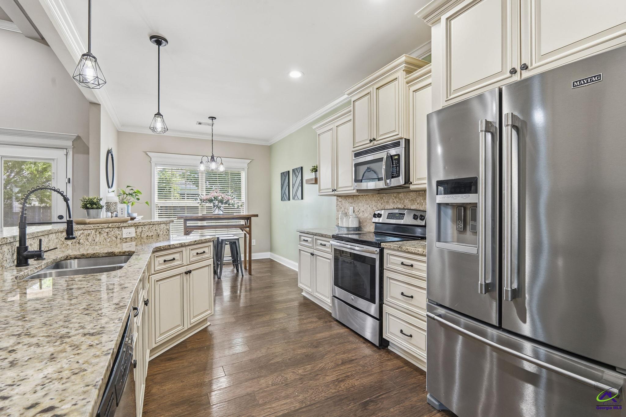 208 Hunts Landing Drive