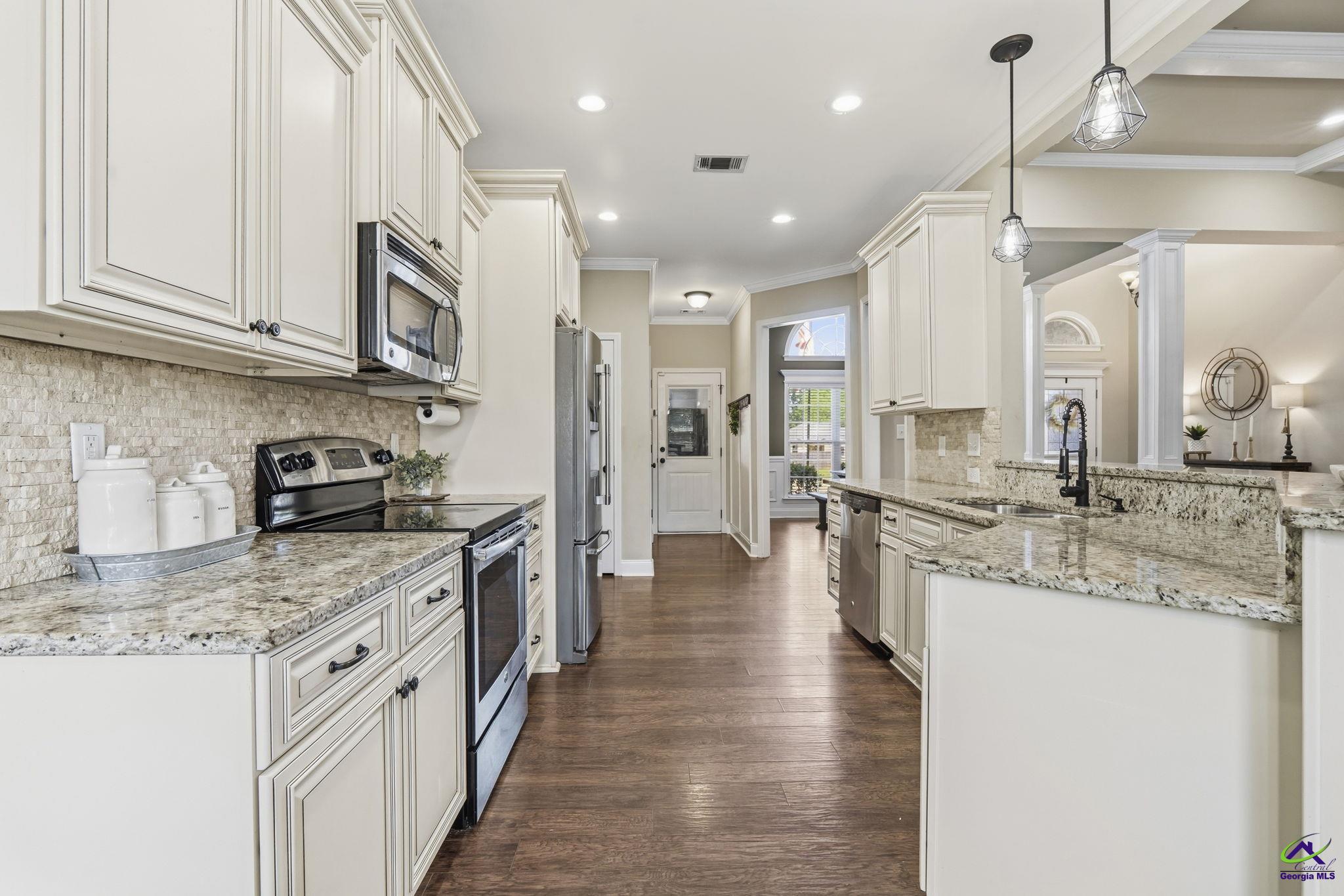 208 Hunts Landing Drive