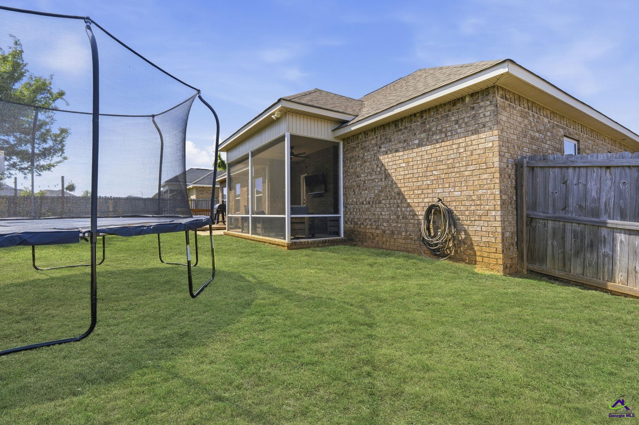 208 Hunts Landing Drive