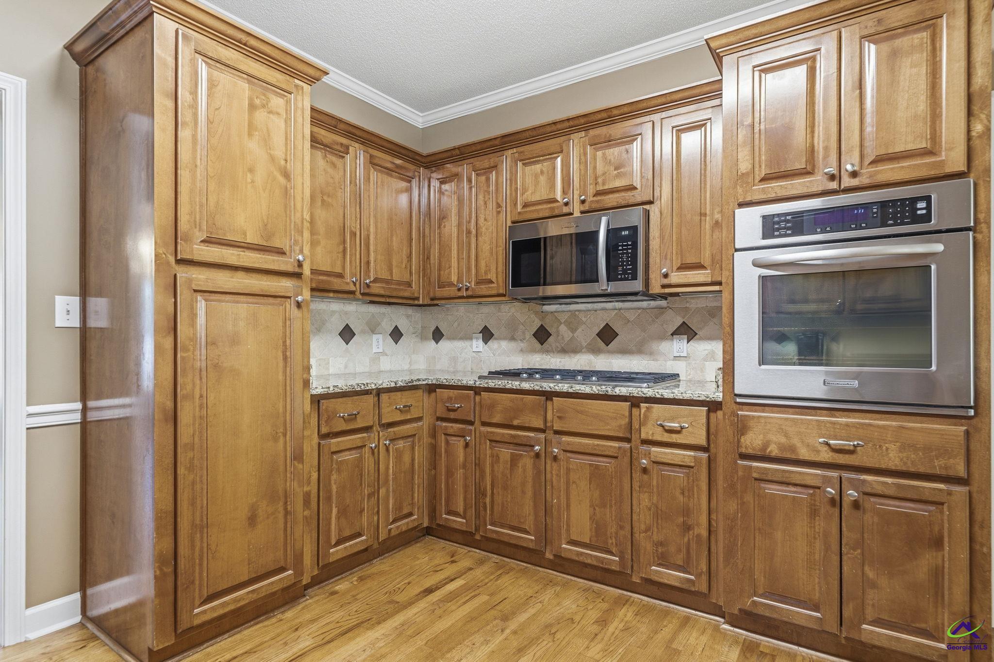 10 Willow Lake Drive