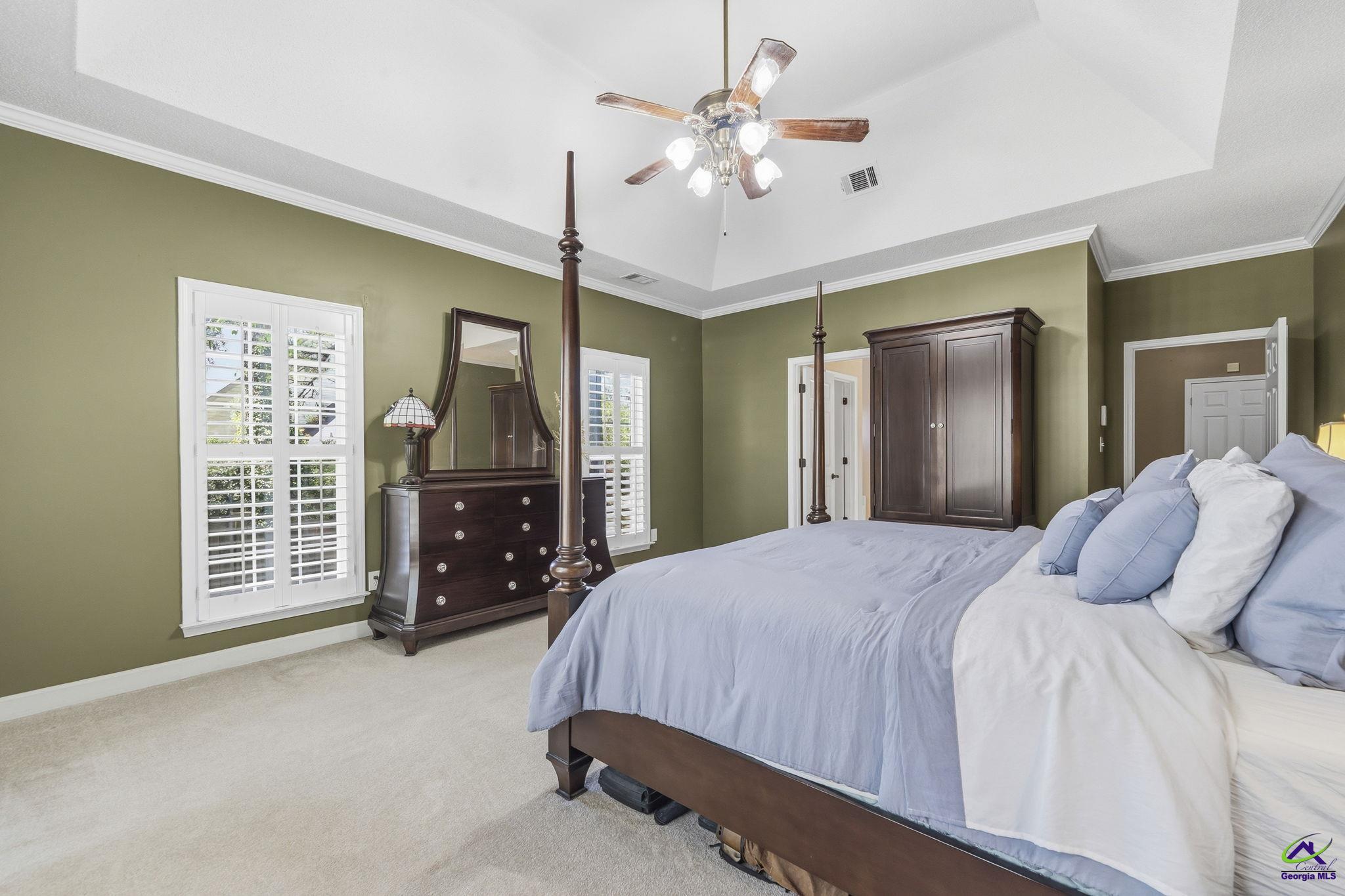 10 Willow Lake Drive