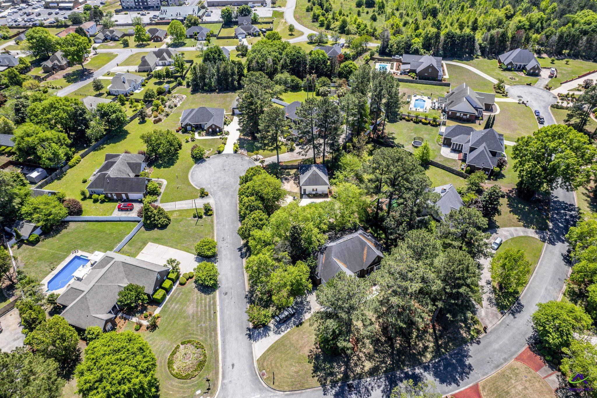 10 Willow Lake Drive