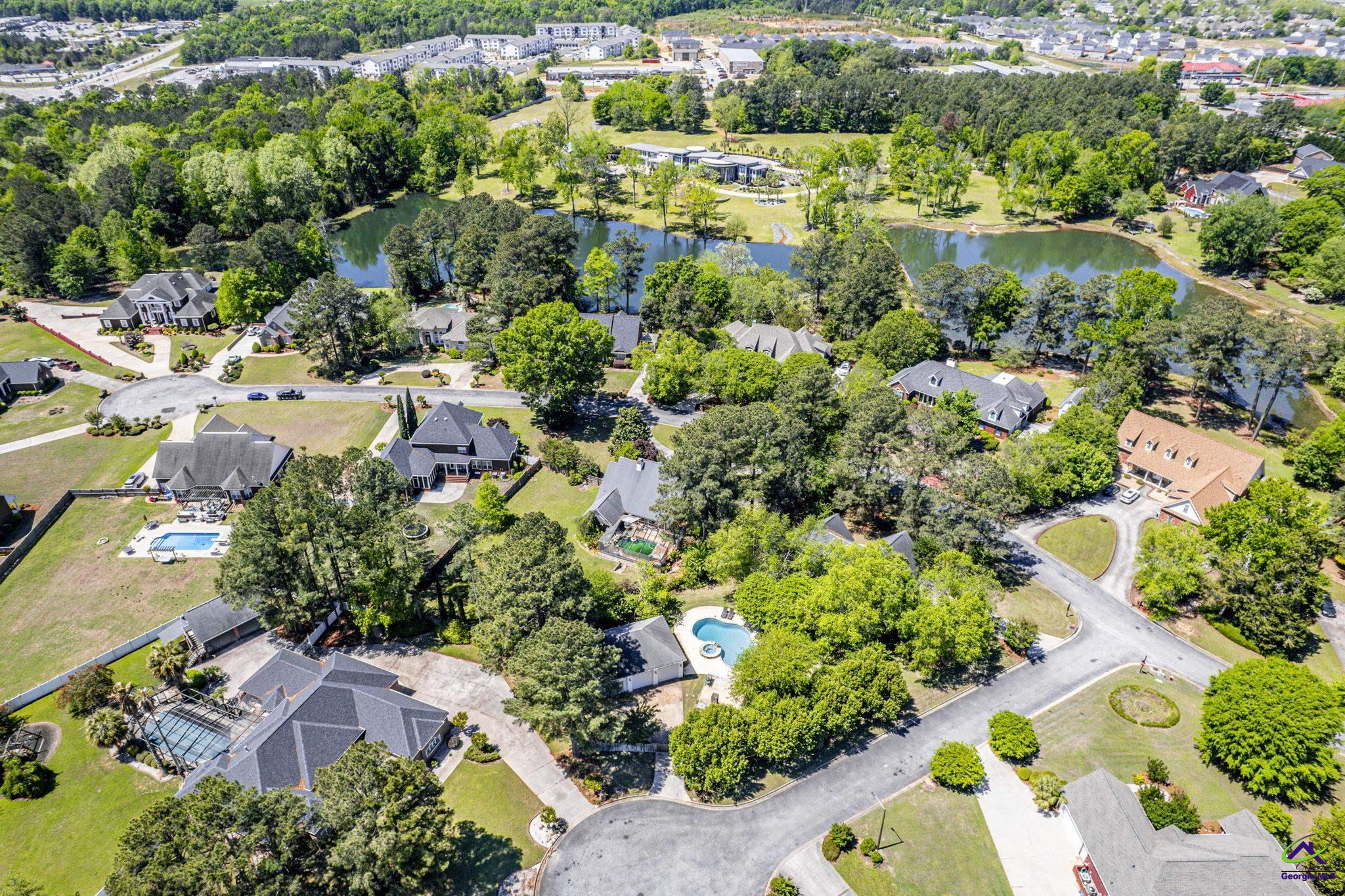 10 Willow Lake Drive