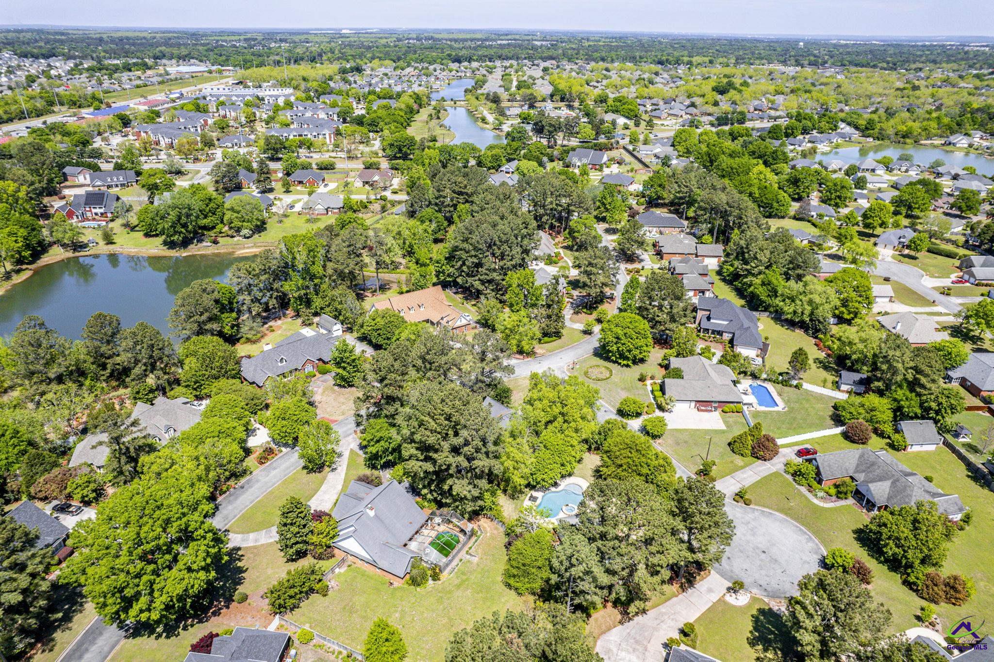 10 Willow Lake Drive