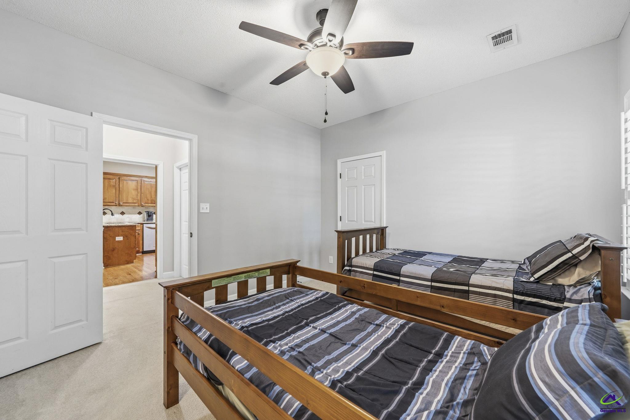 10 Willow Lake Drive