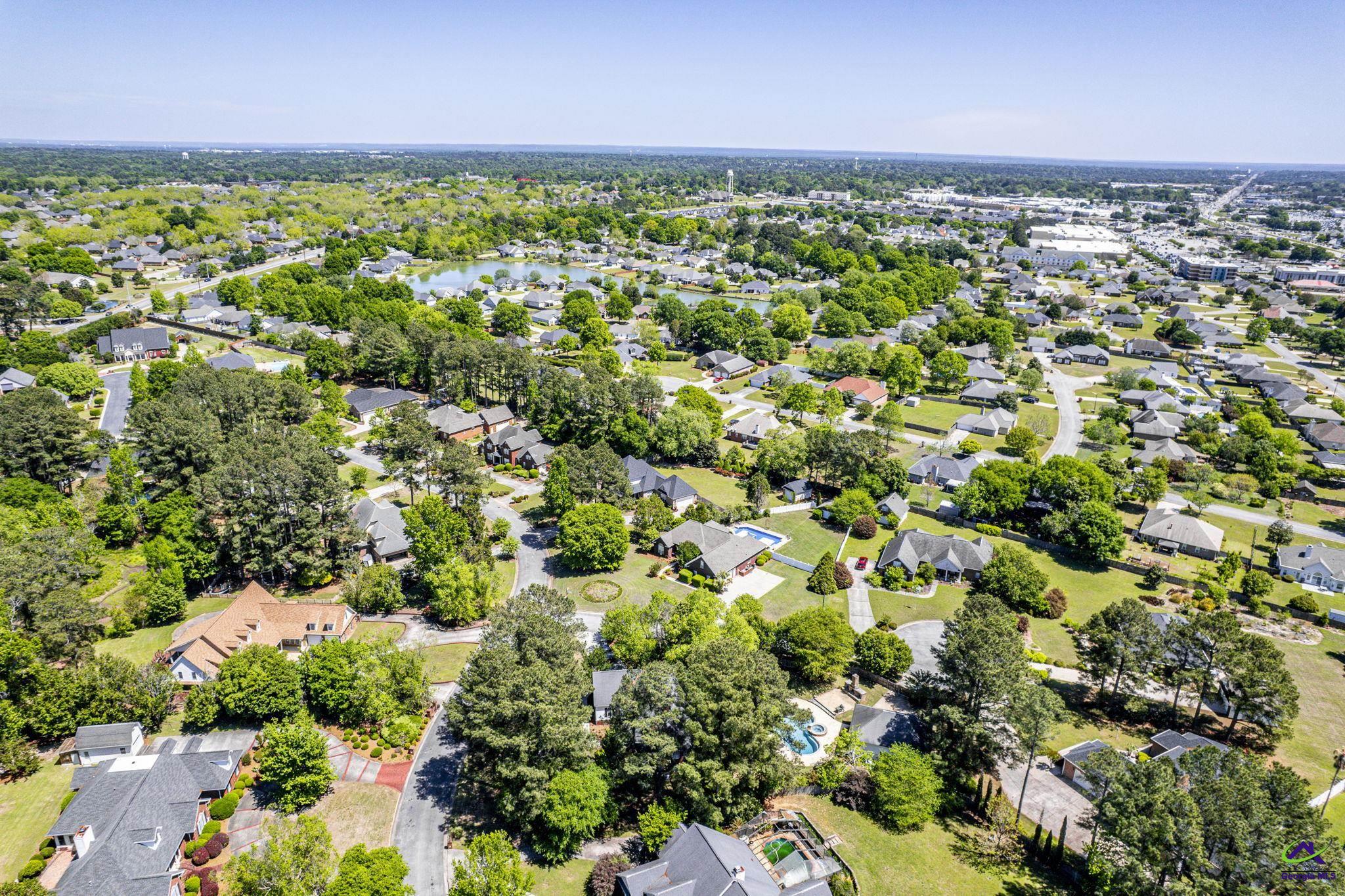 10 Willow Lake Drive