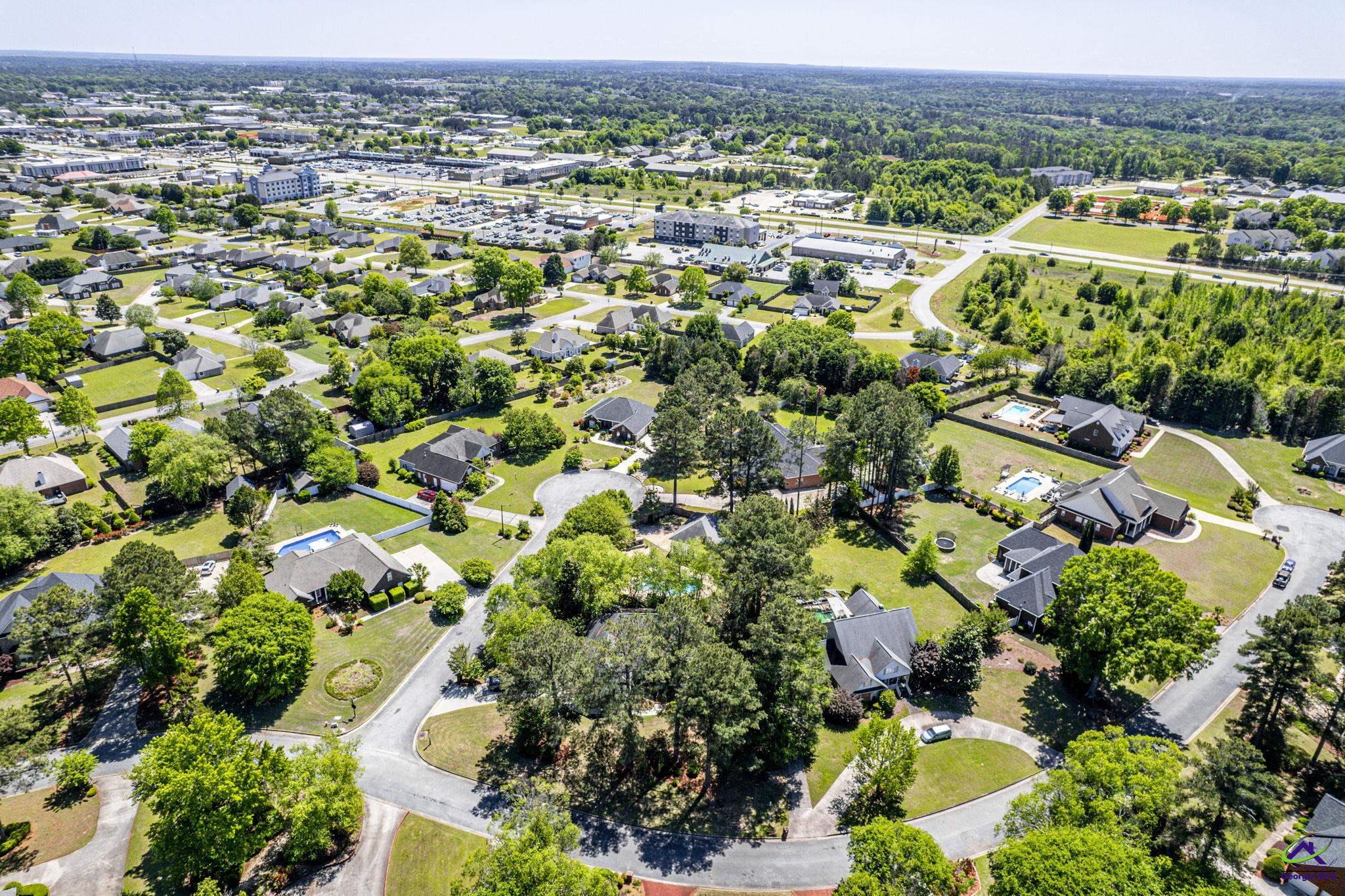 10 Willow Lake Drive