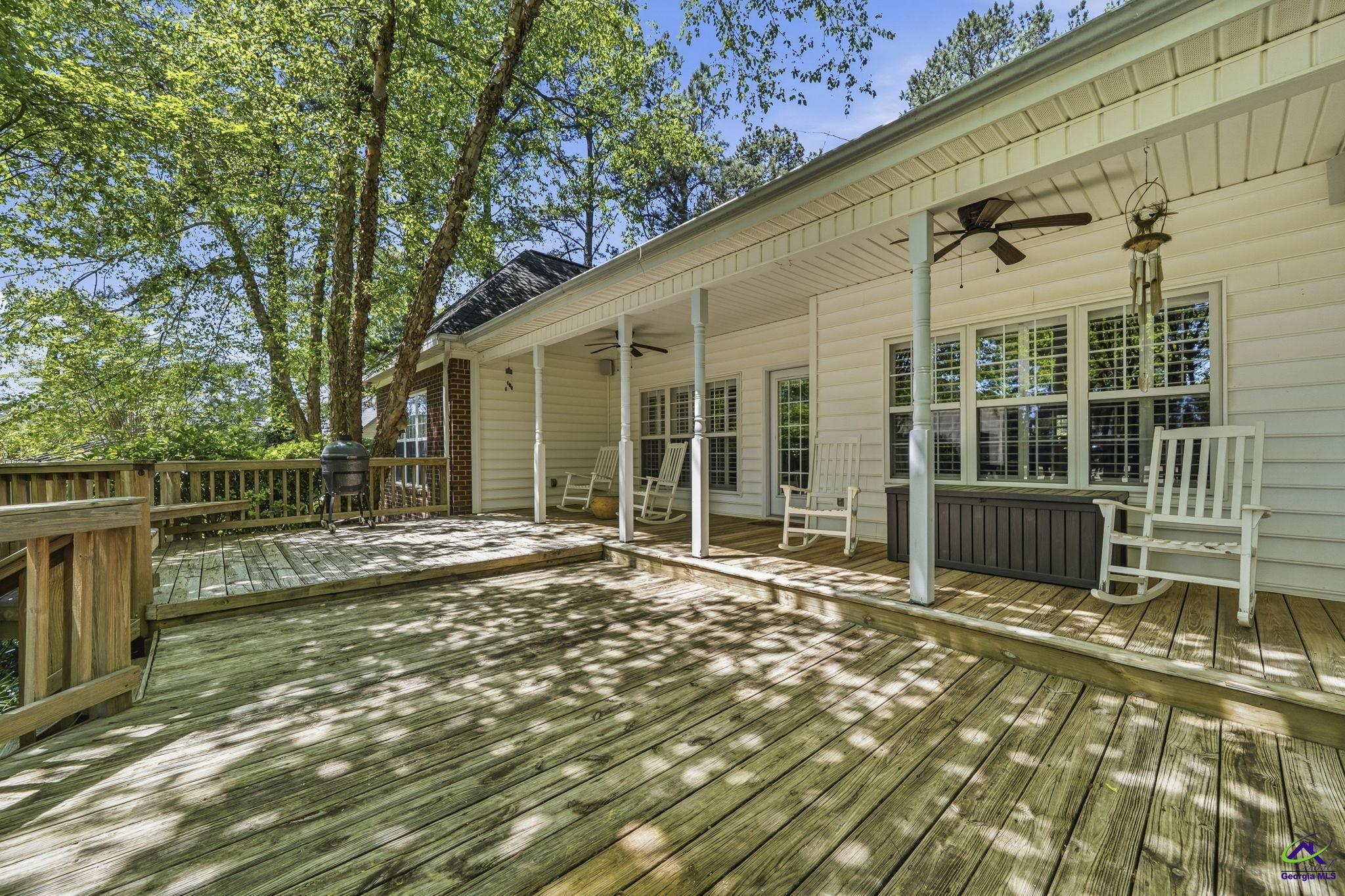 10 Willow Lake Drive