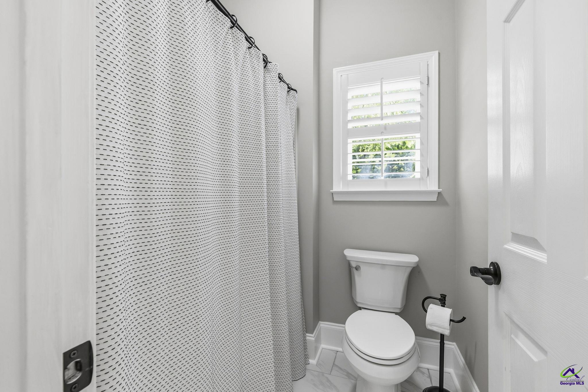 10 Willow Lake Drive