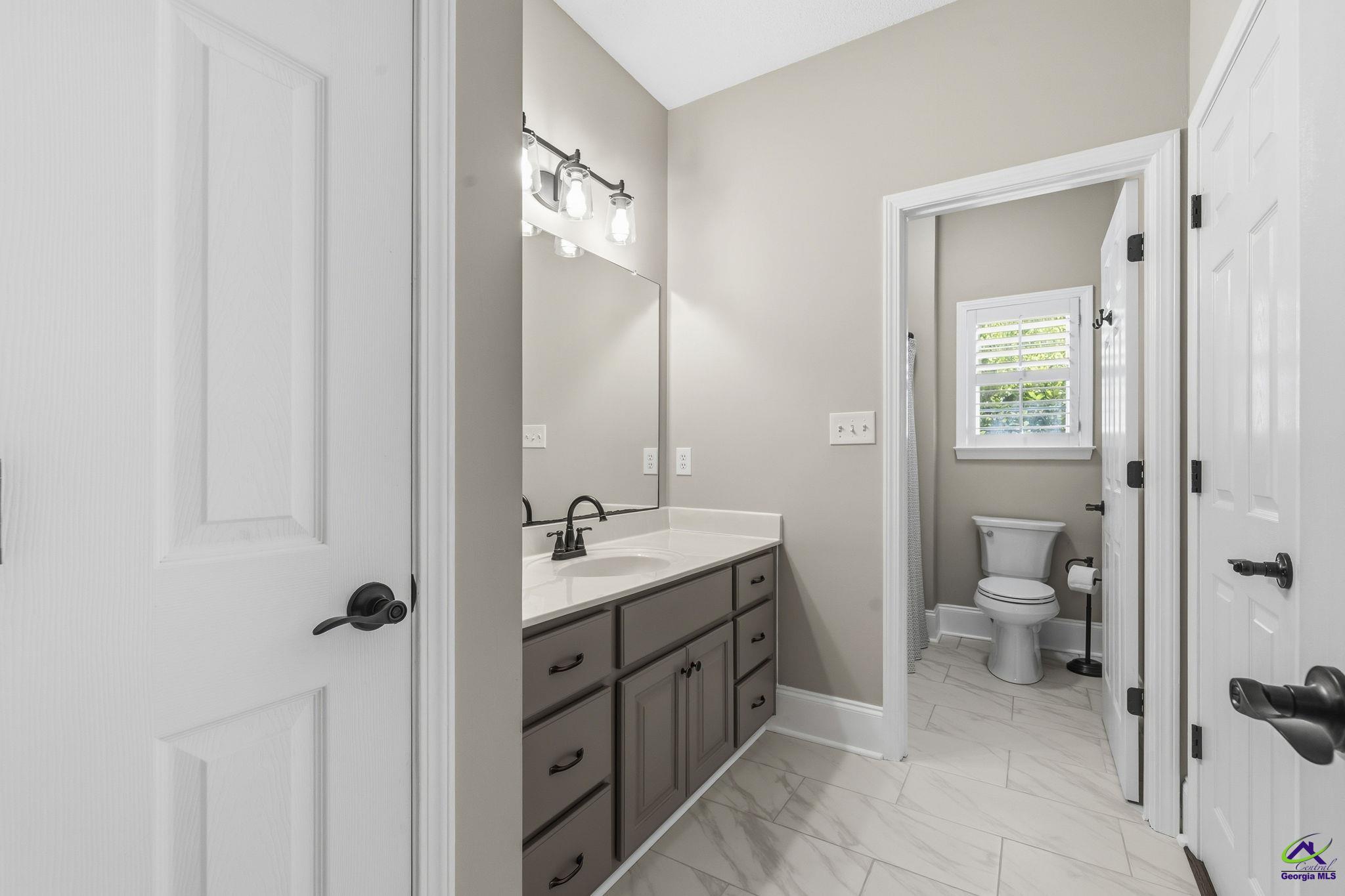 10 Willow Lake Drive