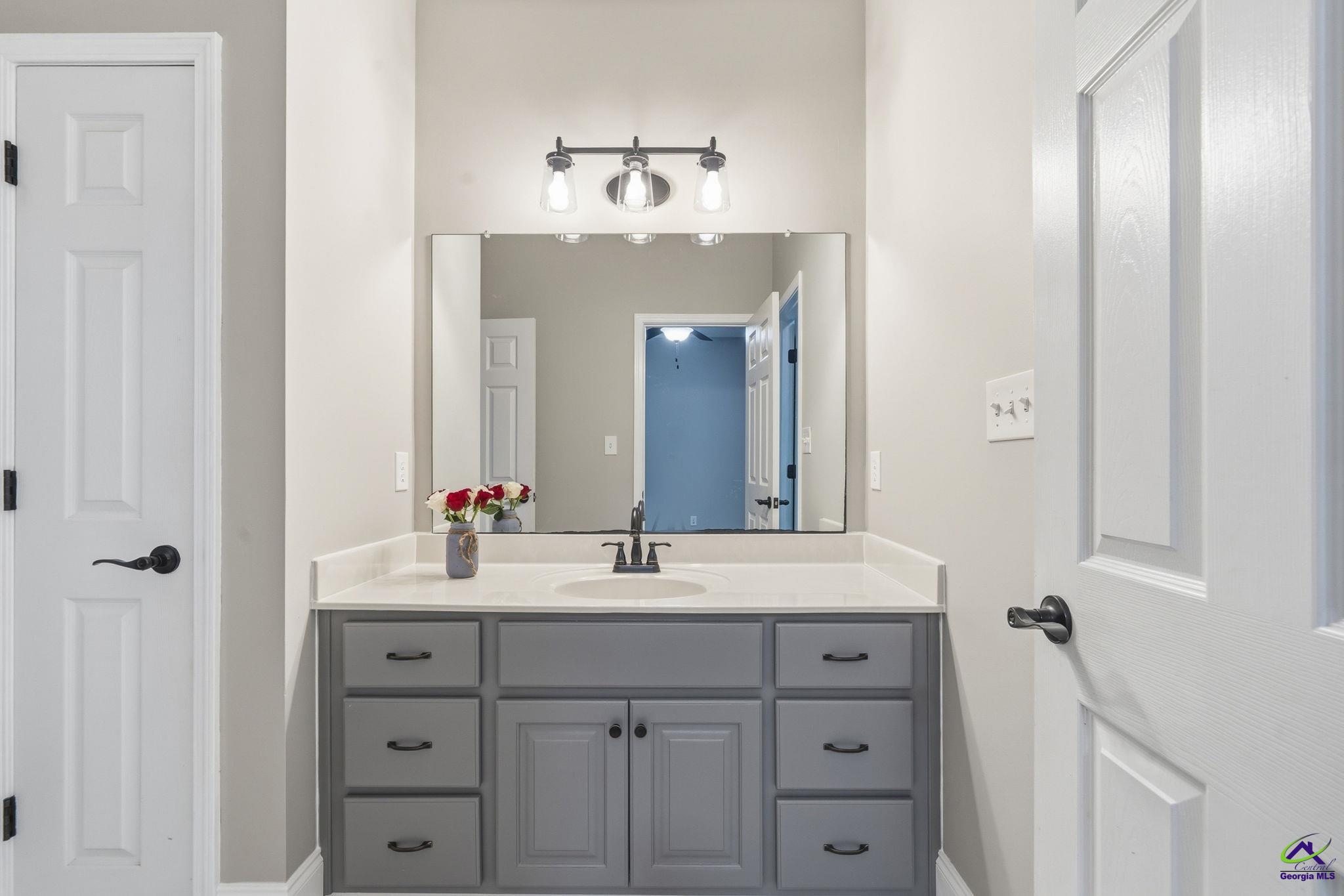 10 Willow Lake Drive