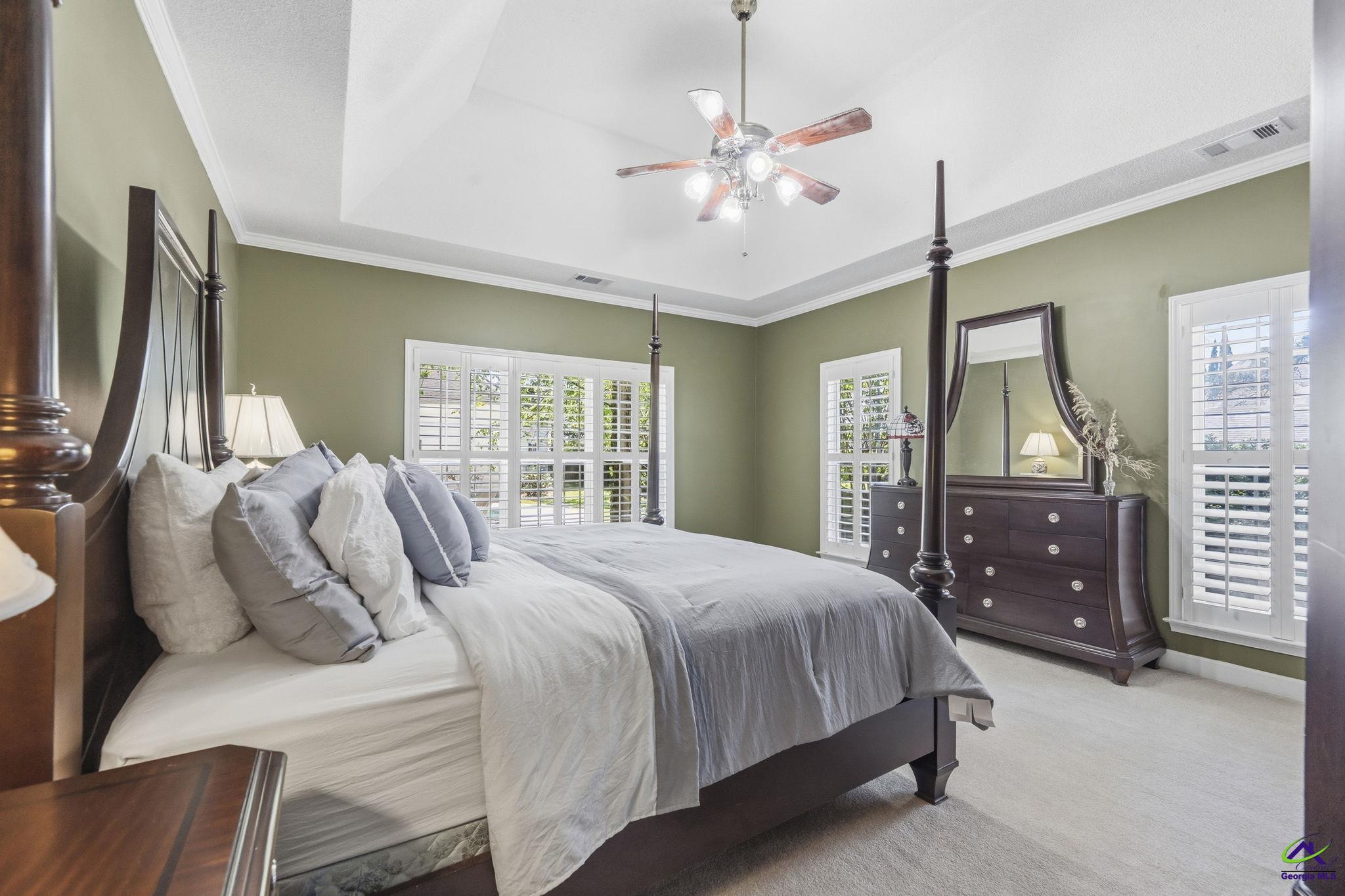 10 Willow Lake Drive