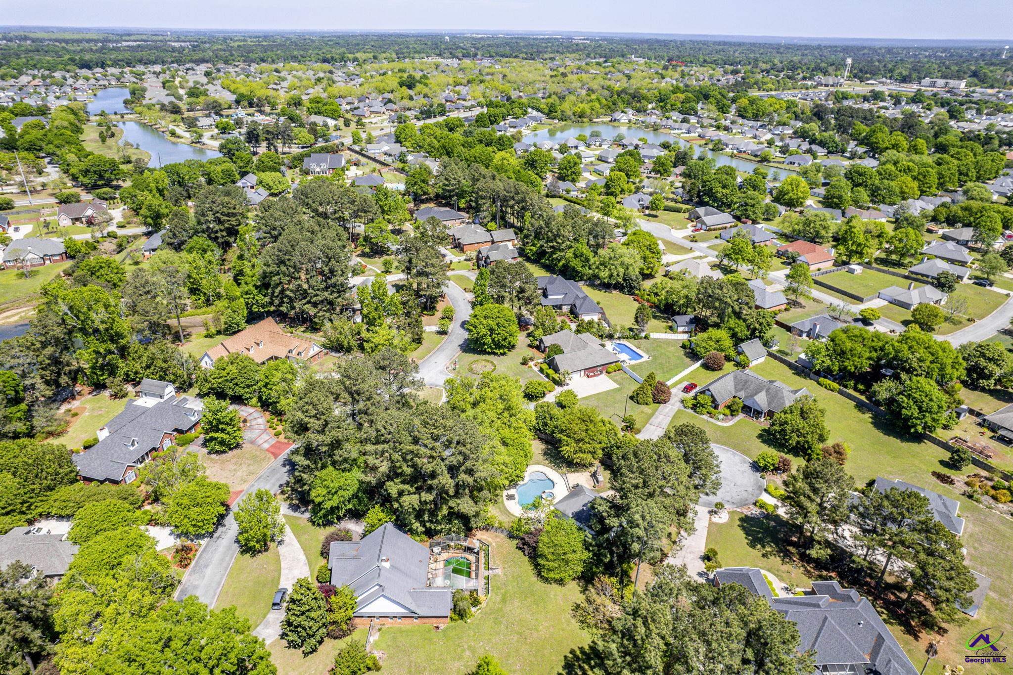 10 Willow Lake Drive