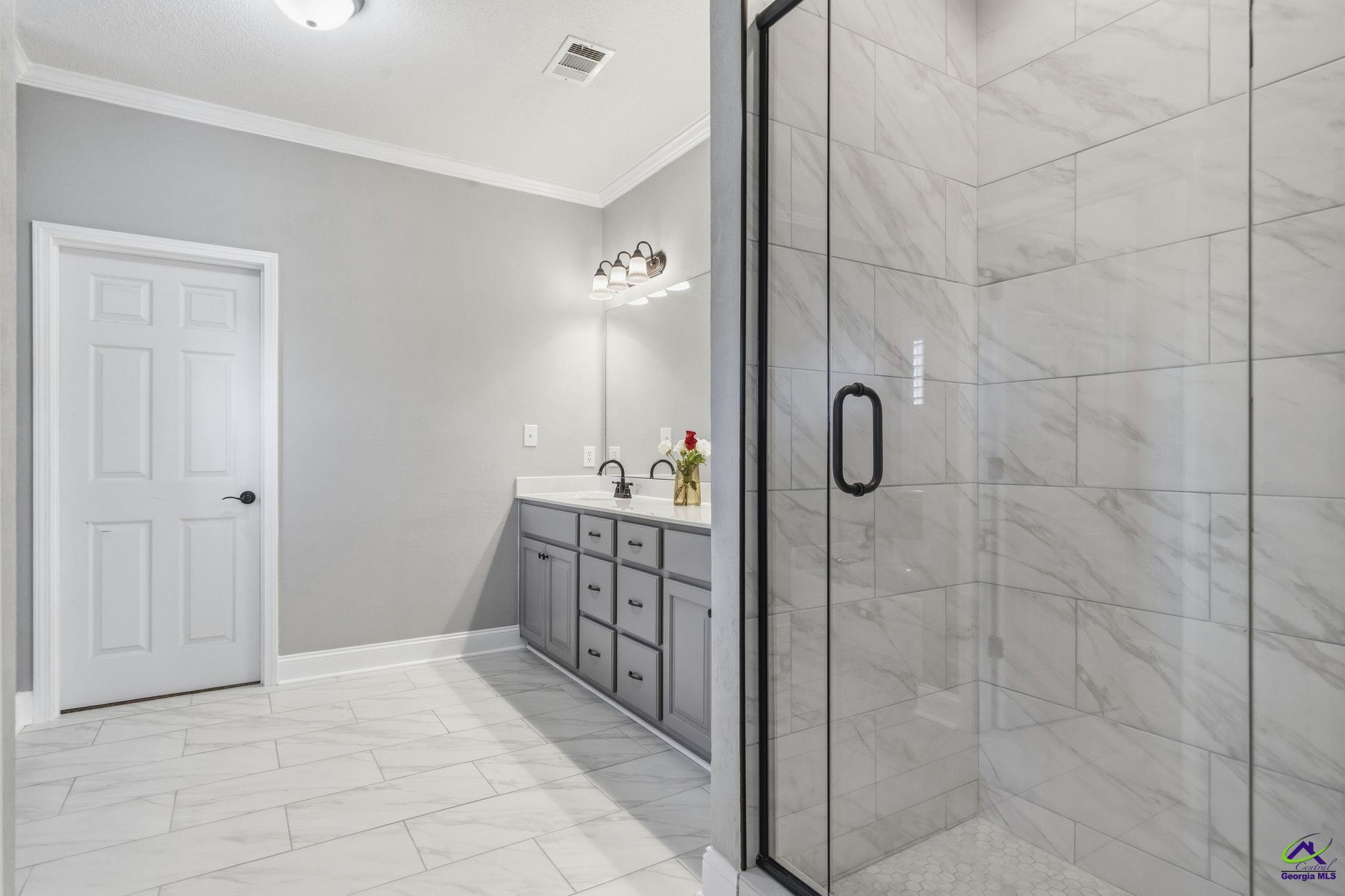 10 Willow Lake Drive