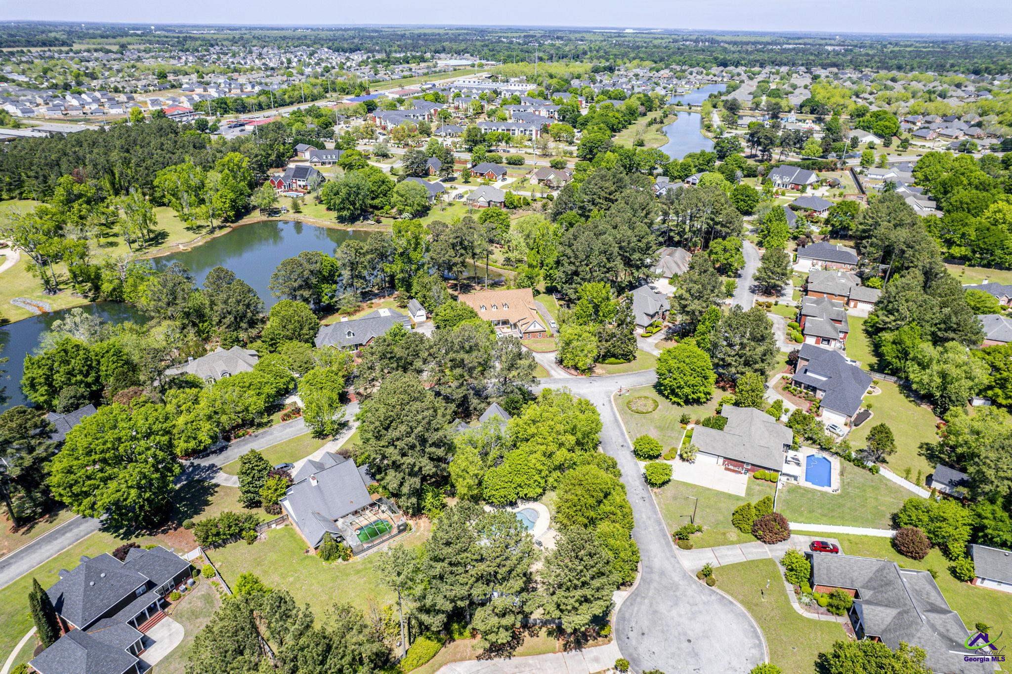 10 Willow Lake Drive