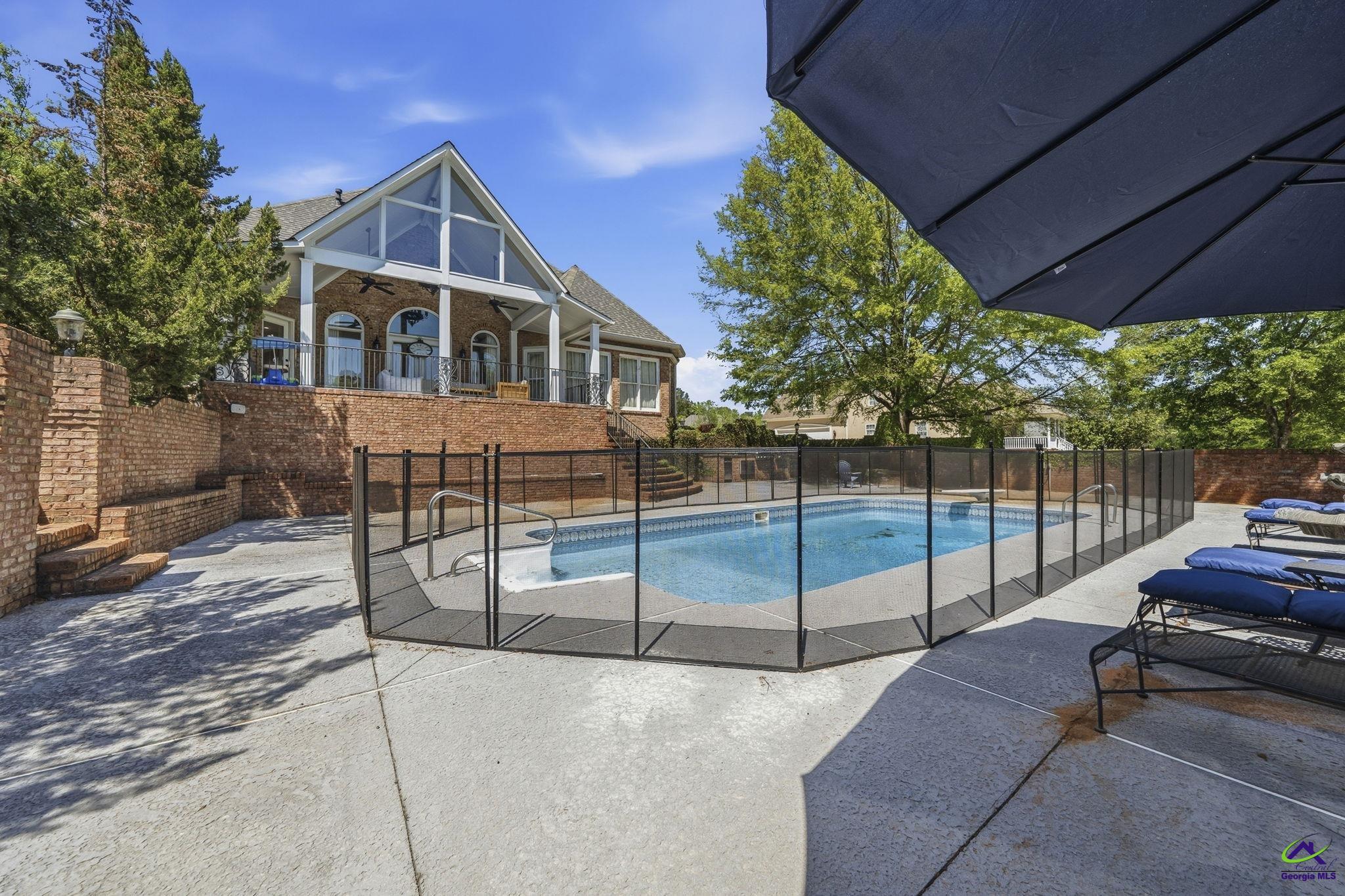 403 Barrington Point