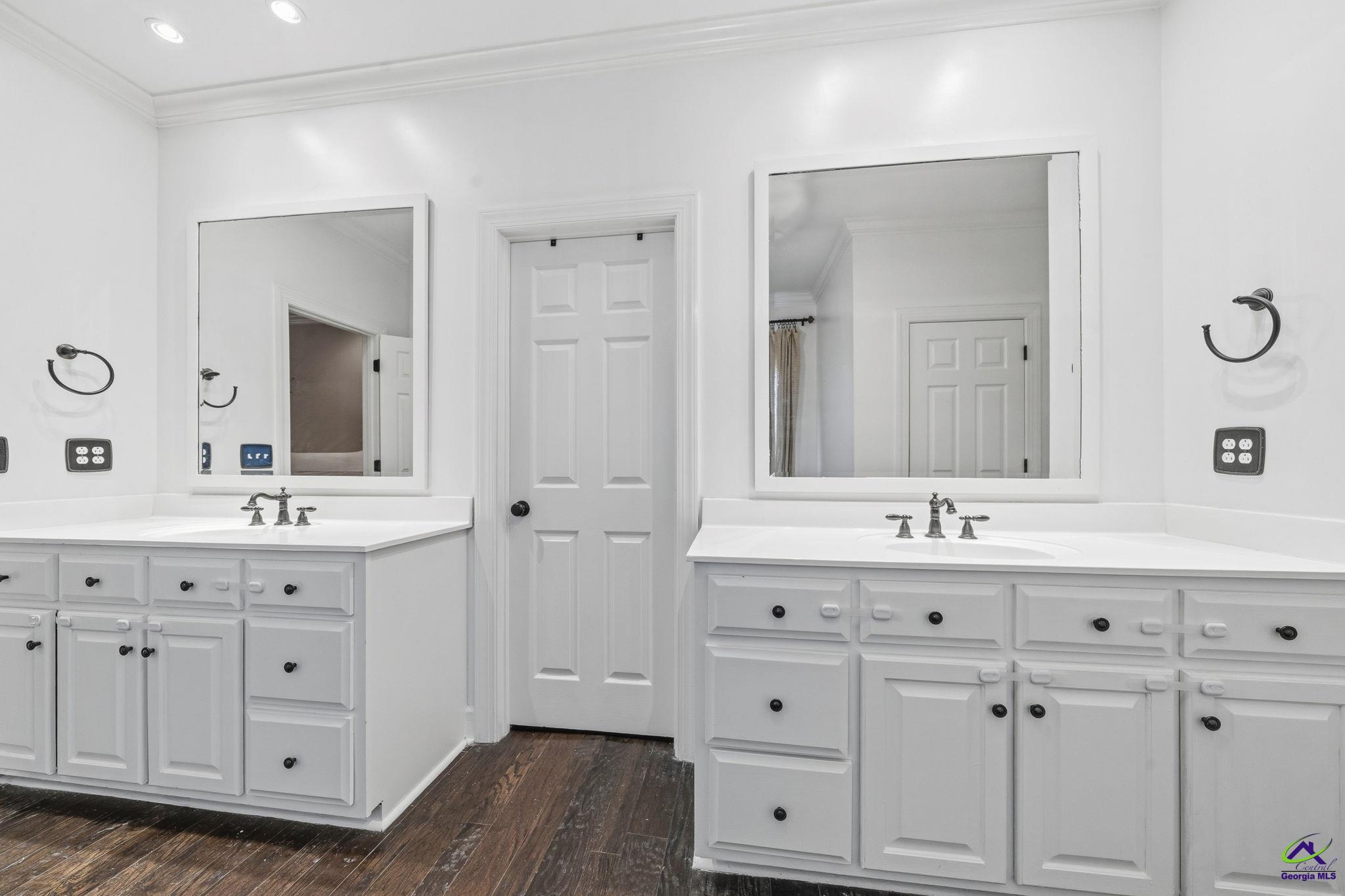 403 Barrington Point