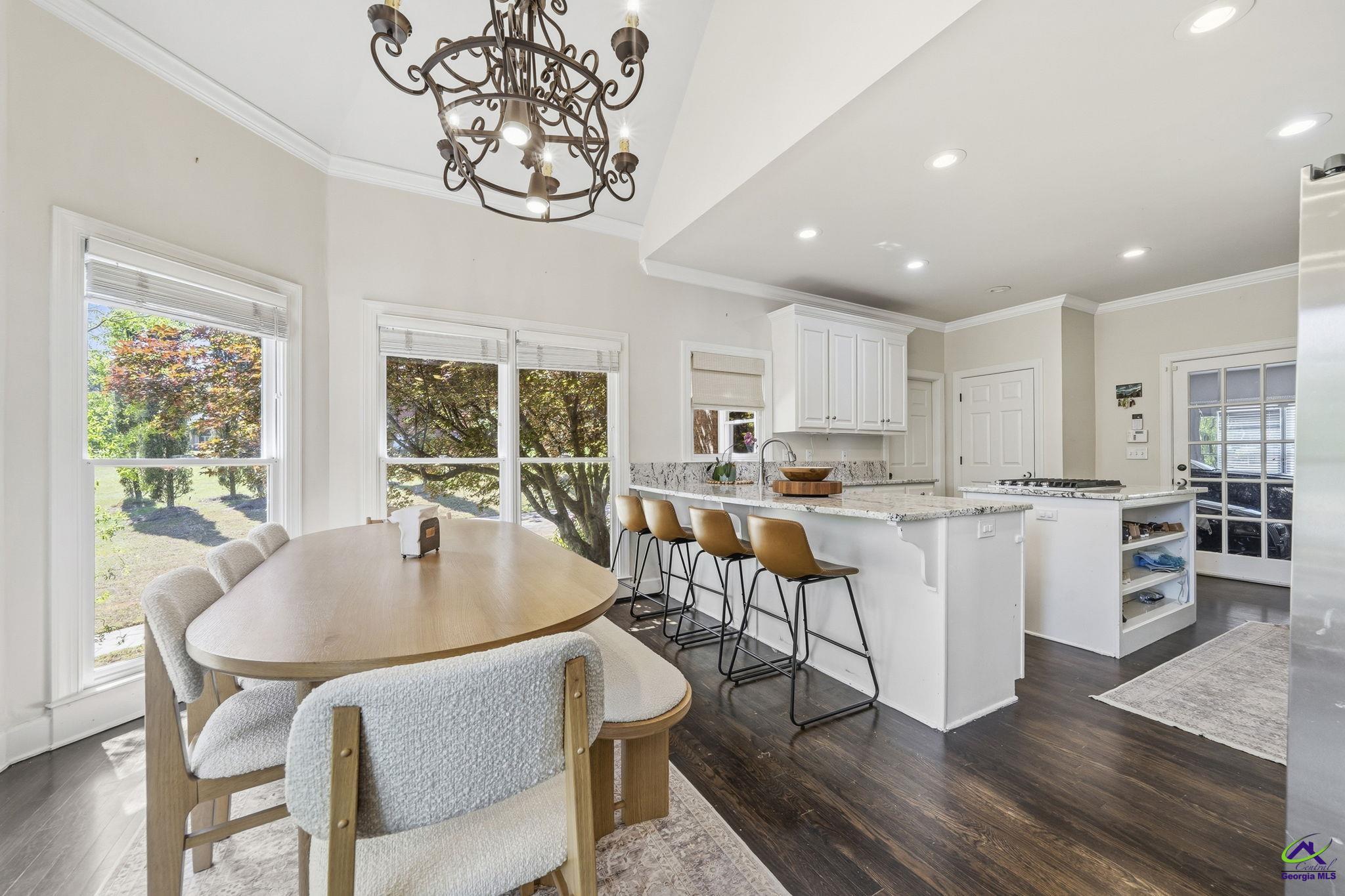 403 Barrington Point