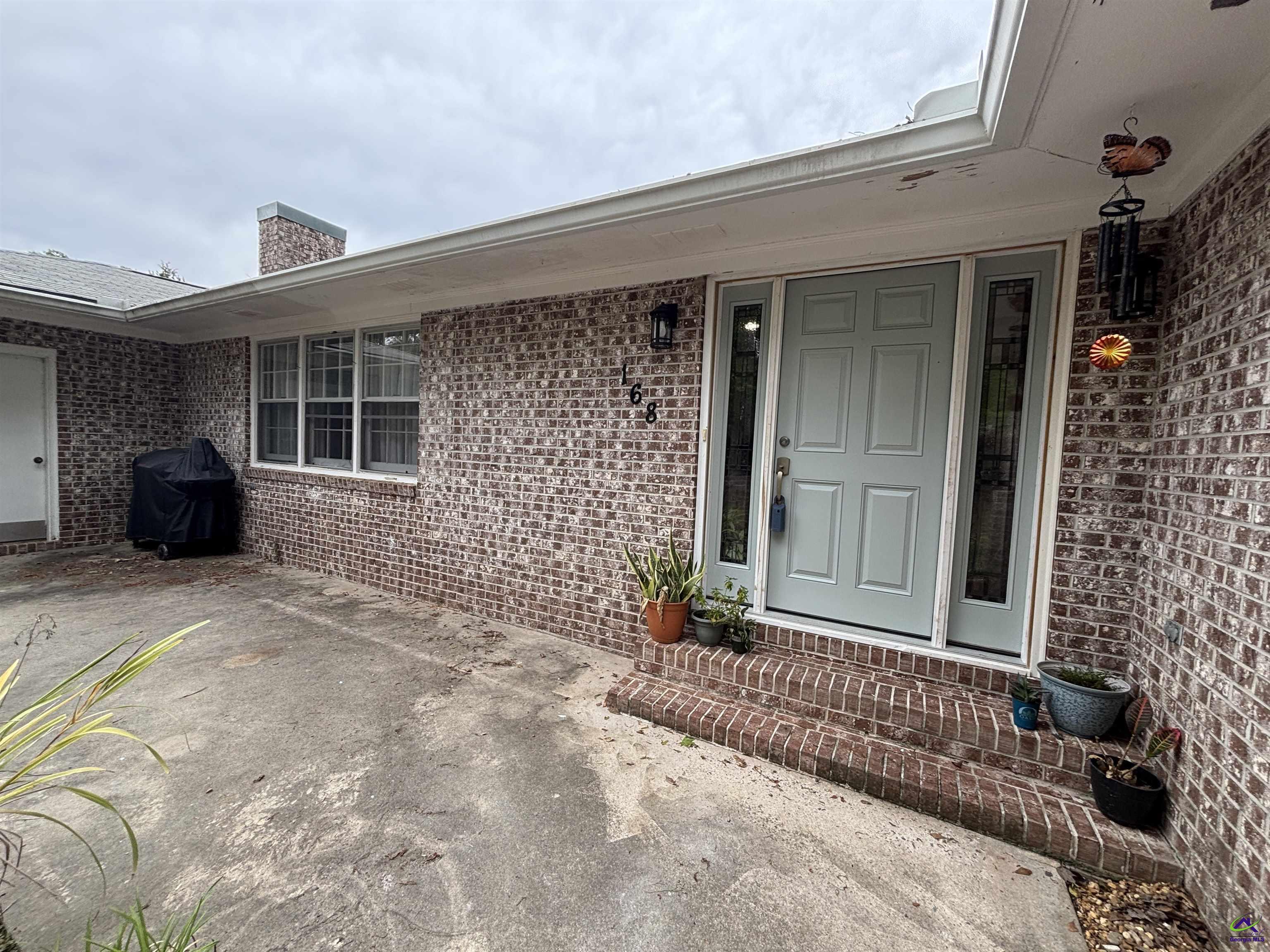 168 Crest Drive