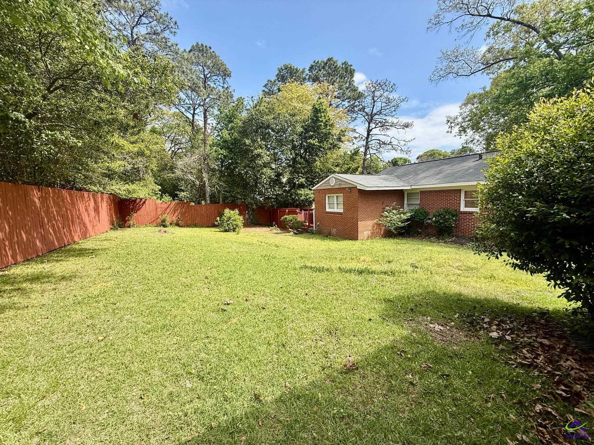 106 Benton Avenue