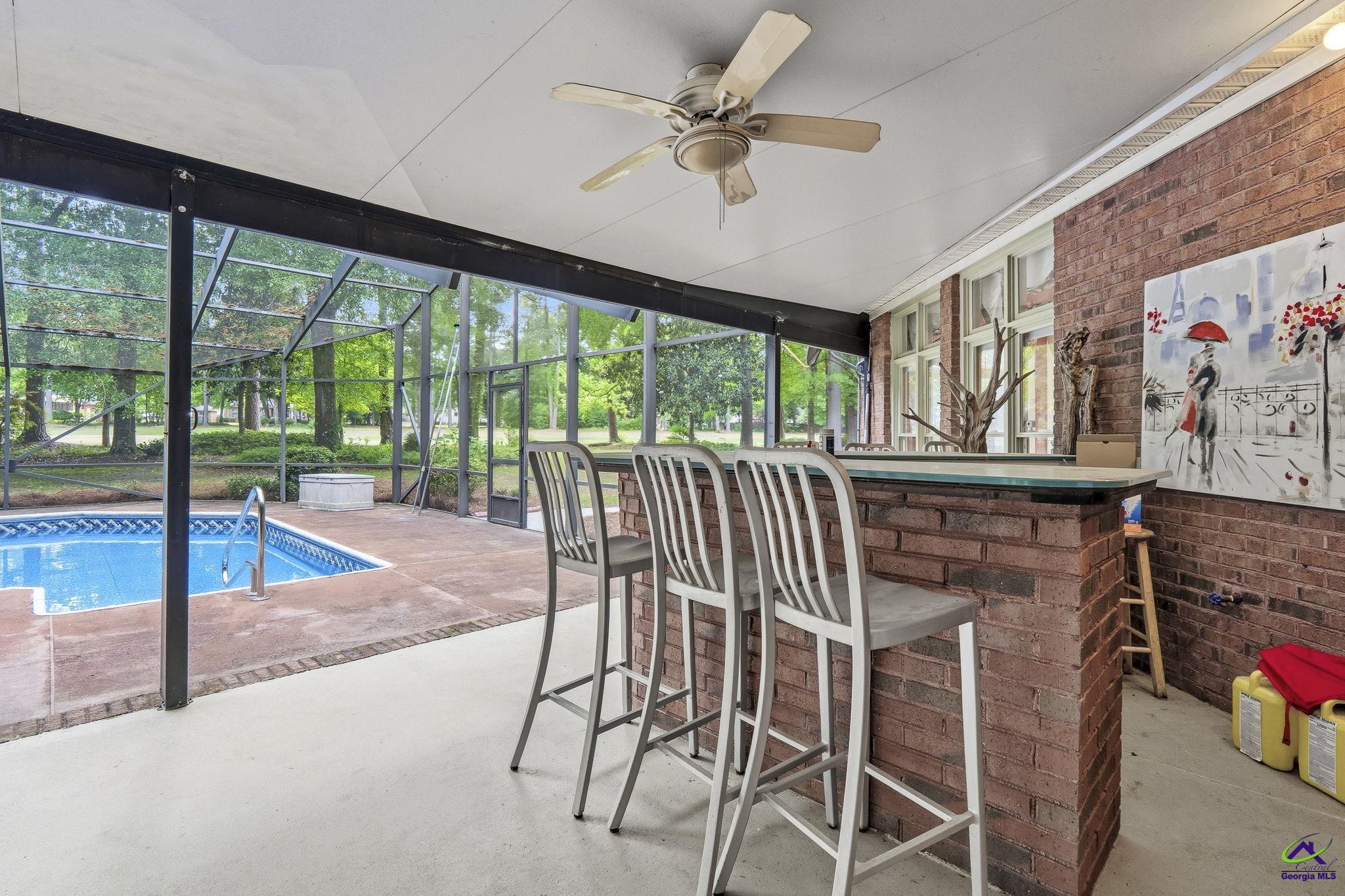 113 Club Court