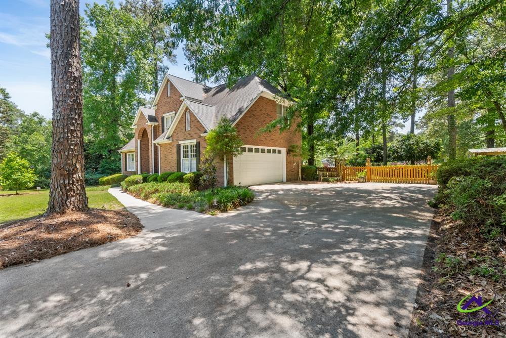 116 Stathams Way