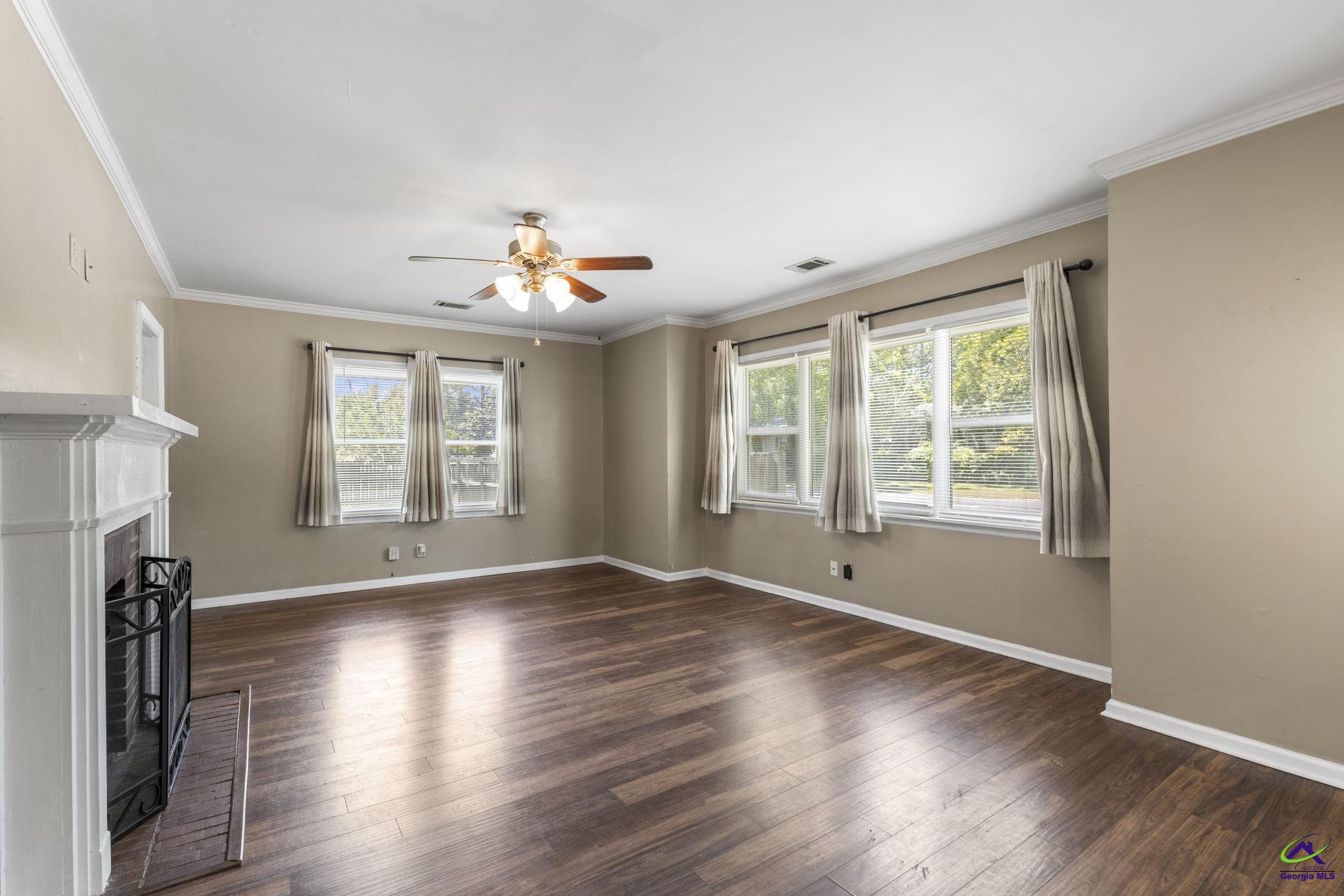 130 S Pleasant Hill Road