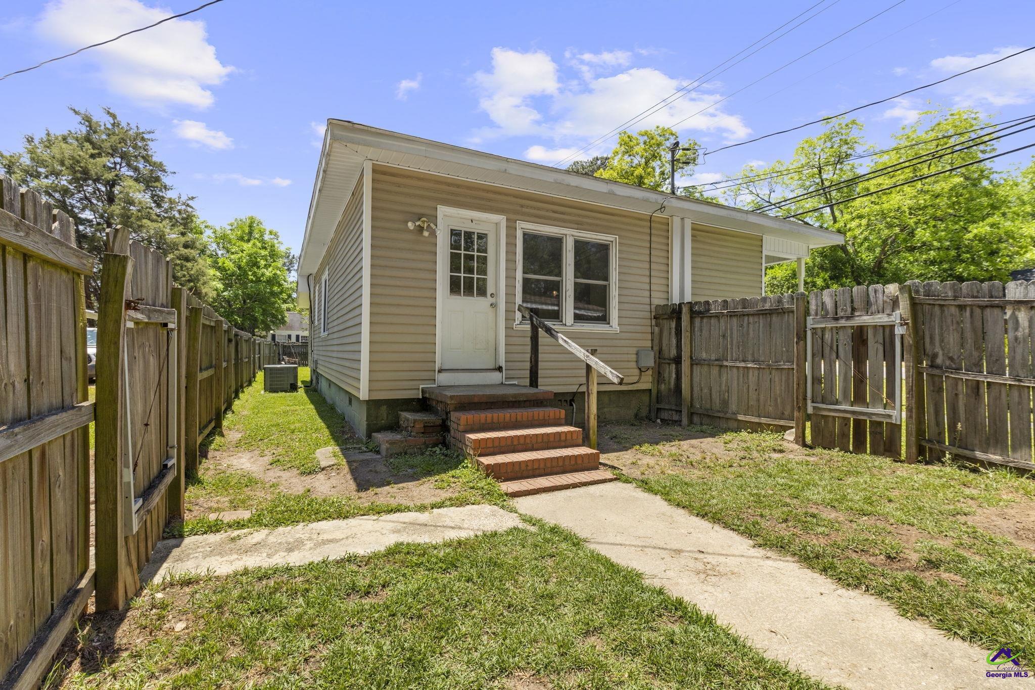 130 S Pleasant Hill Road