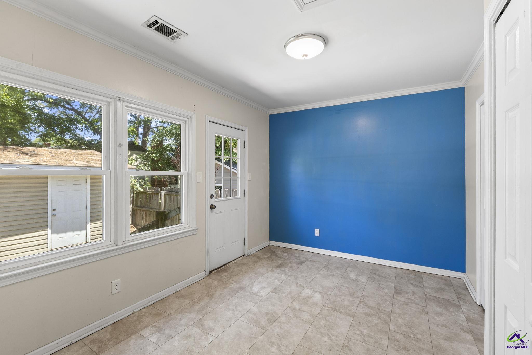 130 S Pleasant Hill Road