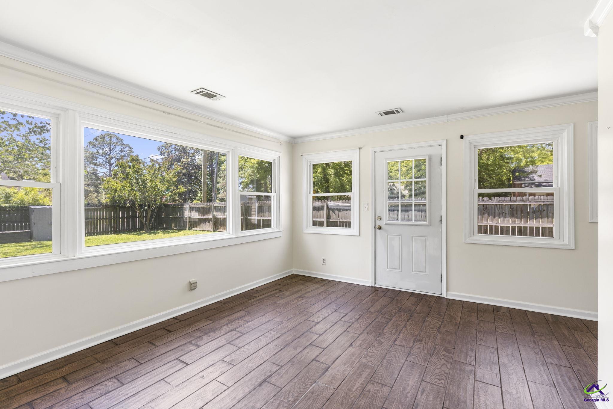 130 S Pleasant Hill Road