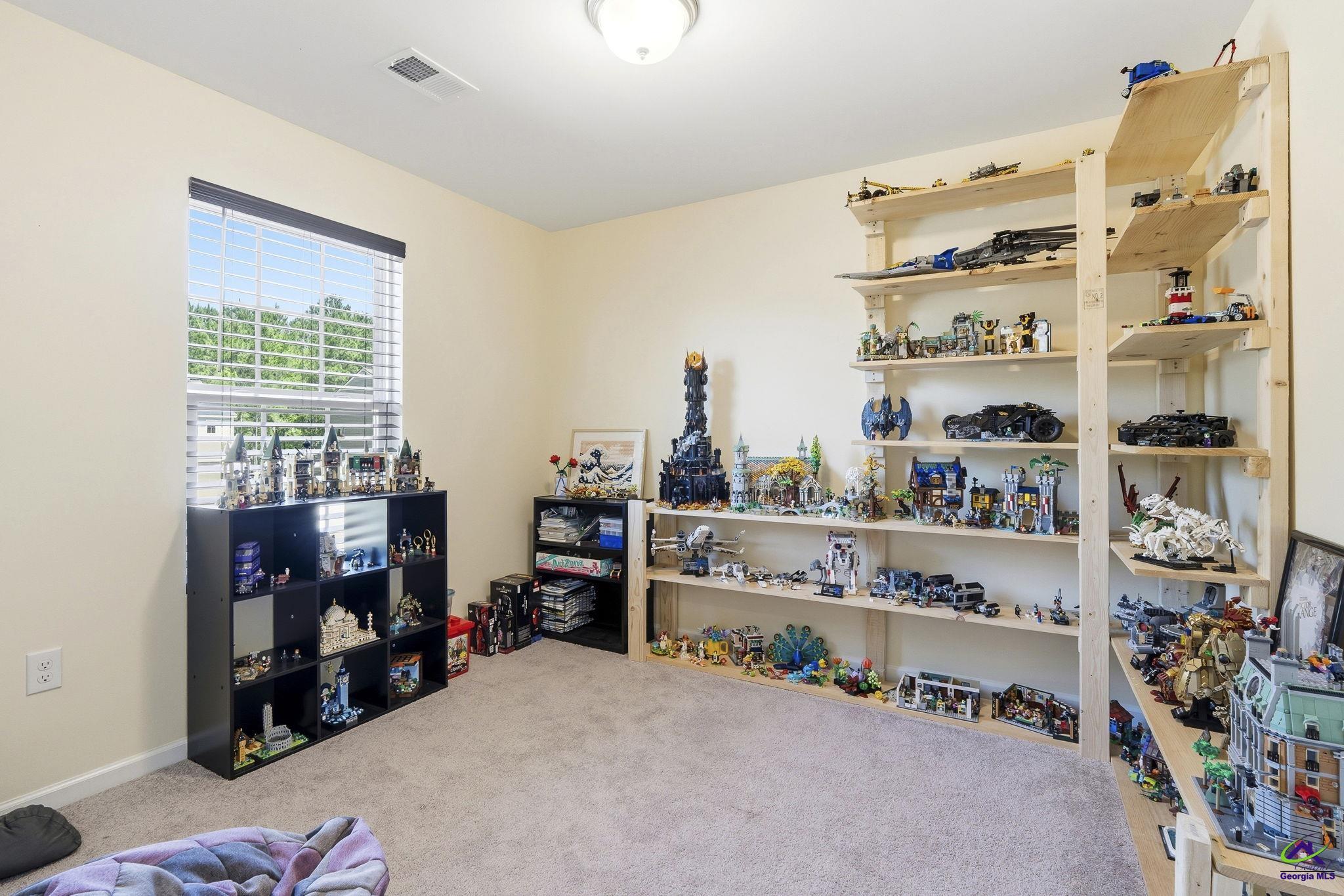 1553 Austin Drive