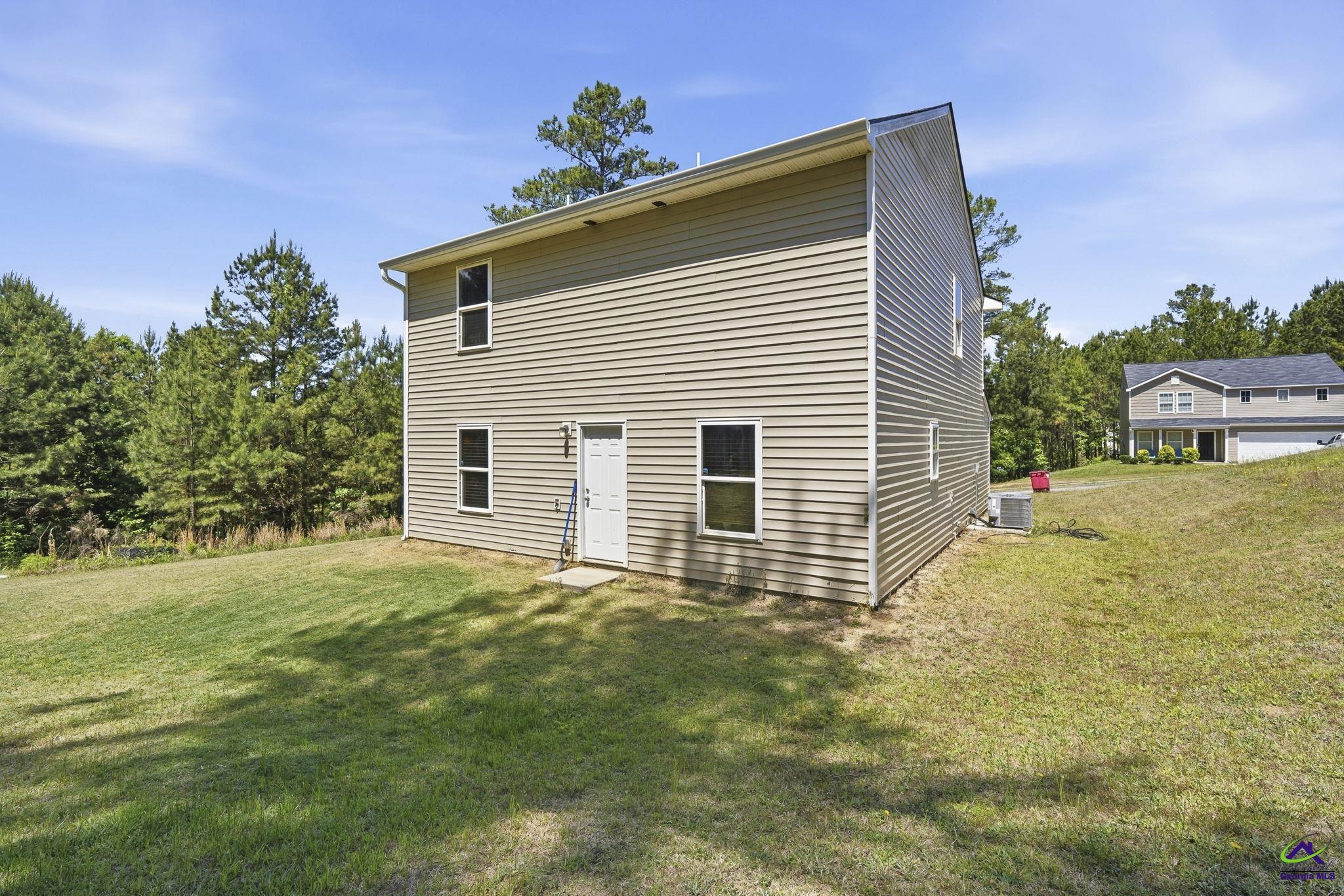 1553 Austin Drive
